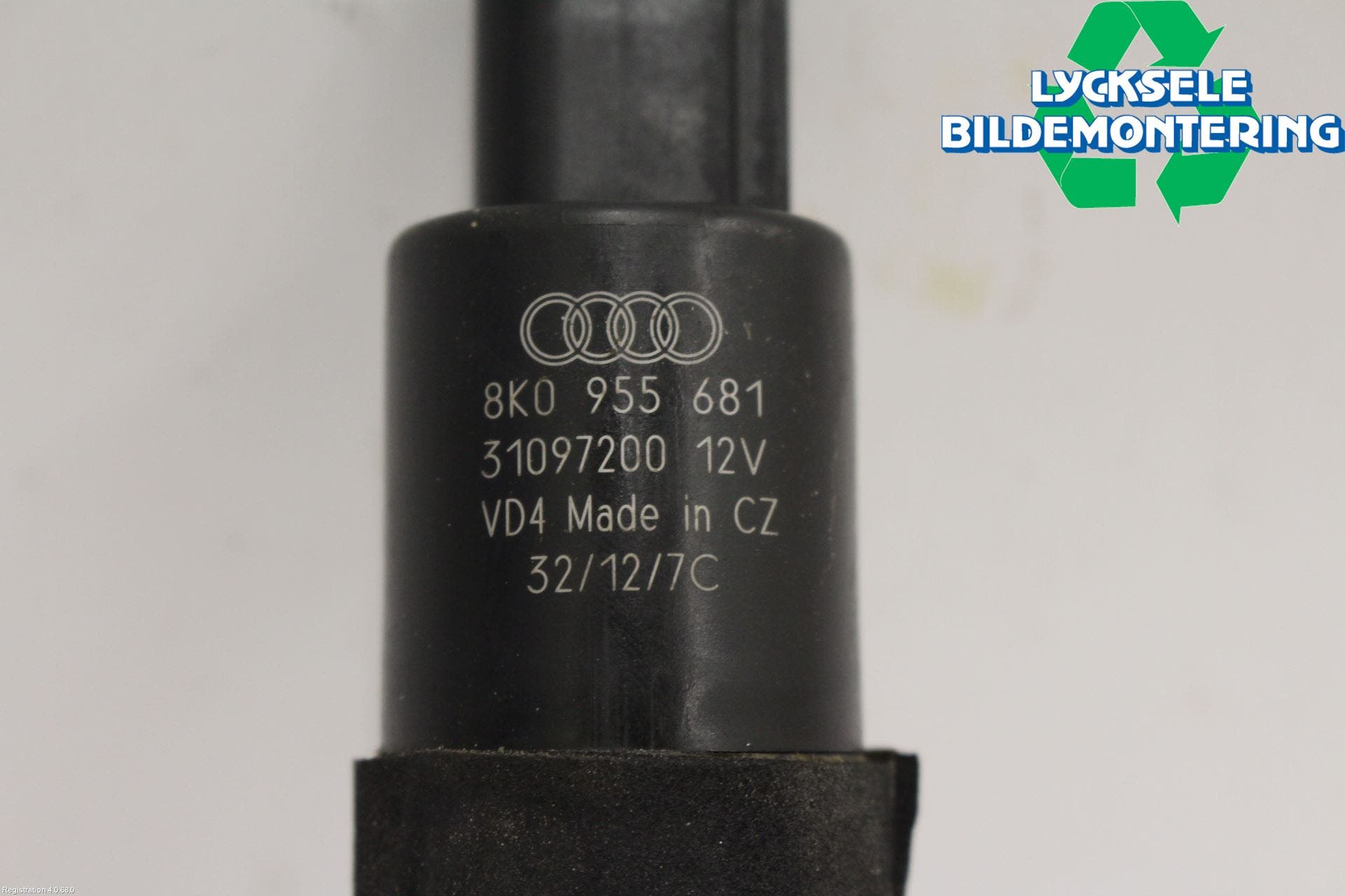 Audi A4 12-15 Spolarpump Högtryck