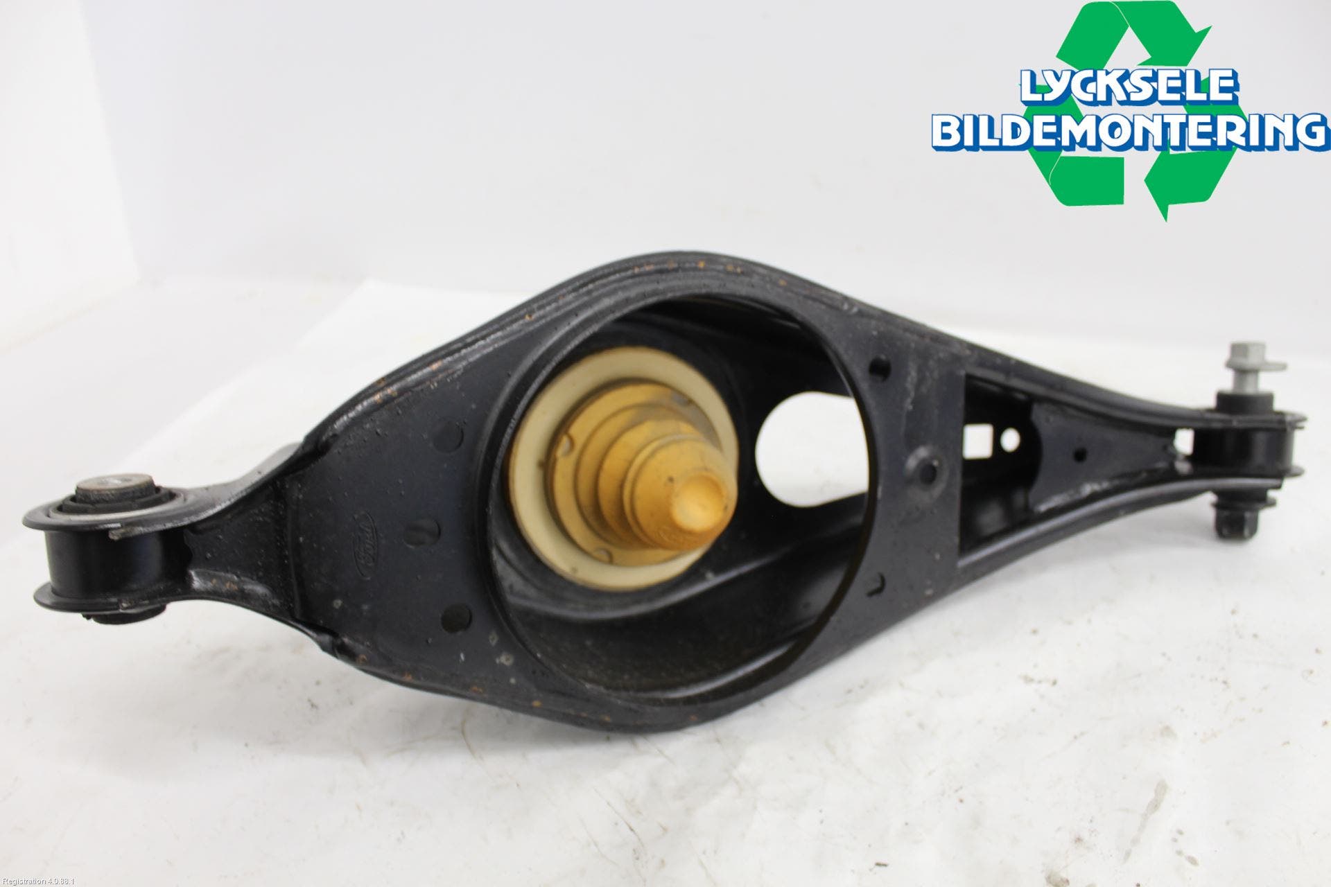 Ford FOCUS 19- Bärarm Bak Vänster