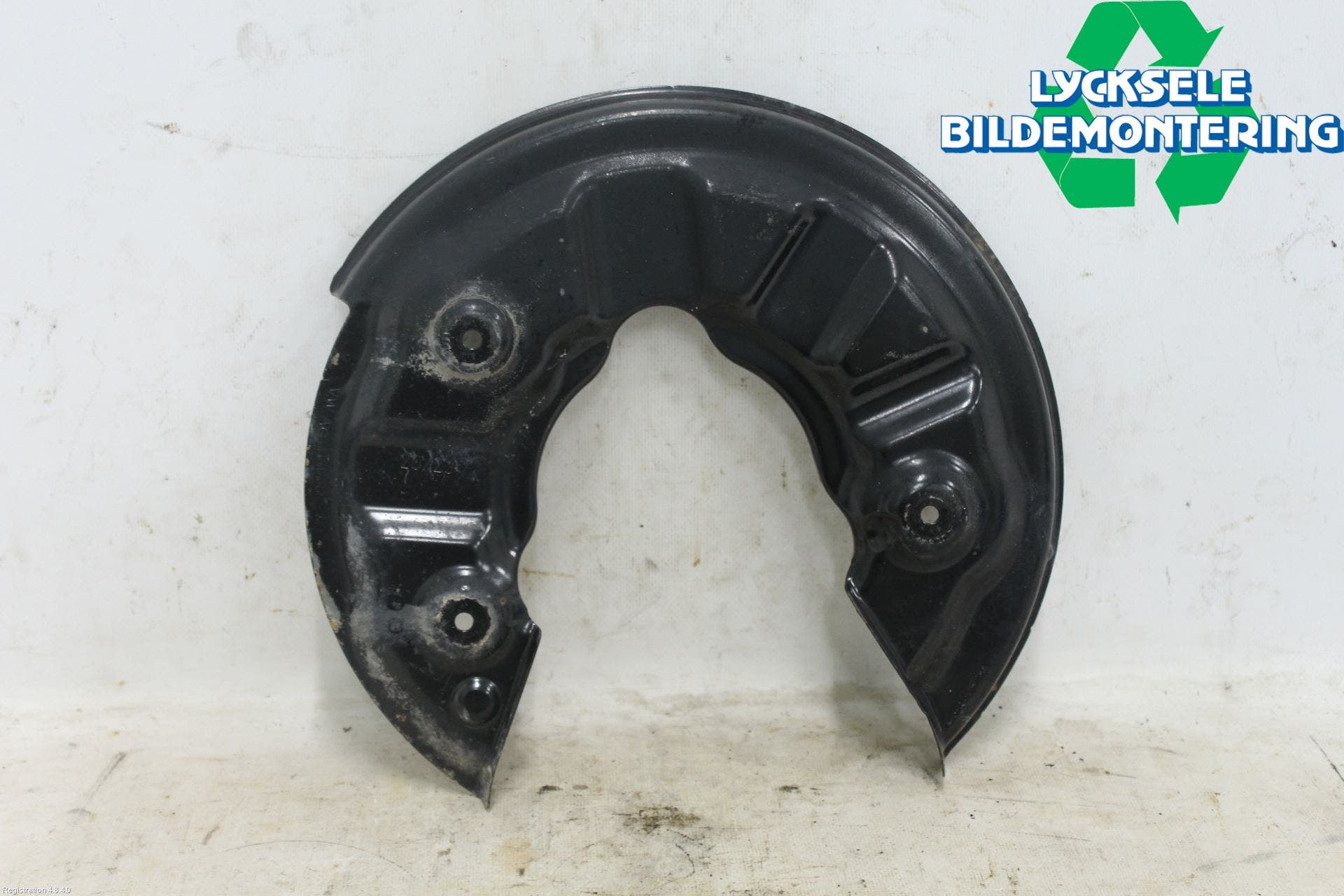 Volkswagen VW T-ROC 18- Bromssköld Bak