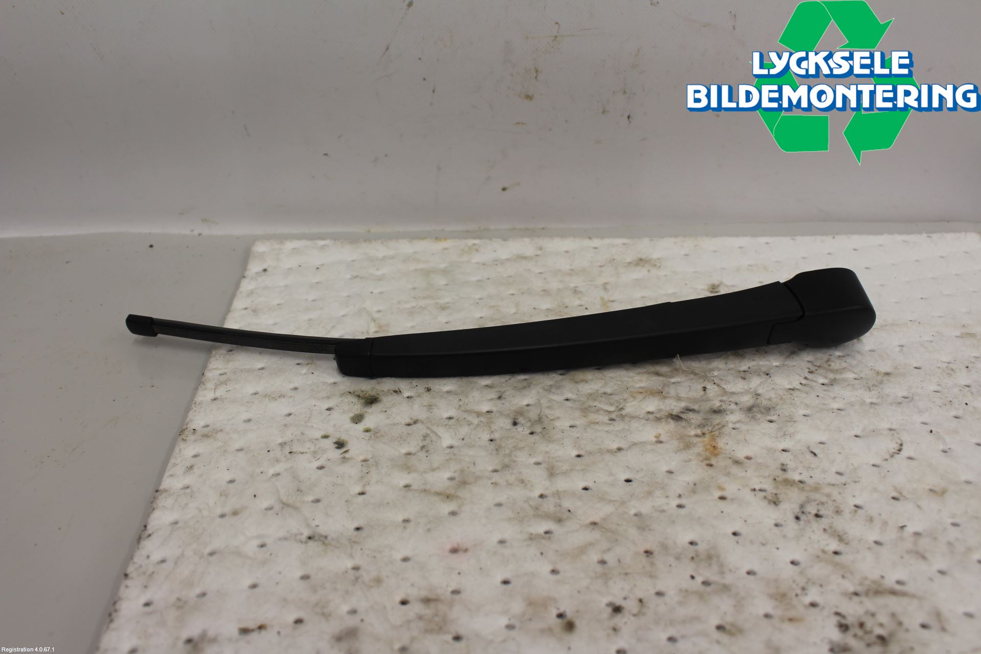 Volkswagen VW GOLF / E-GOLF VII 13-20 Torkarblad Bakruta