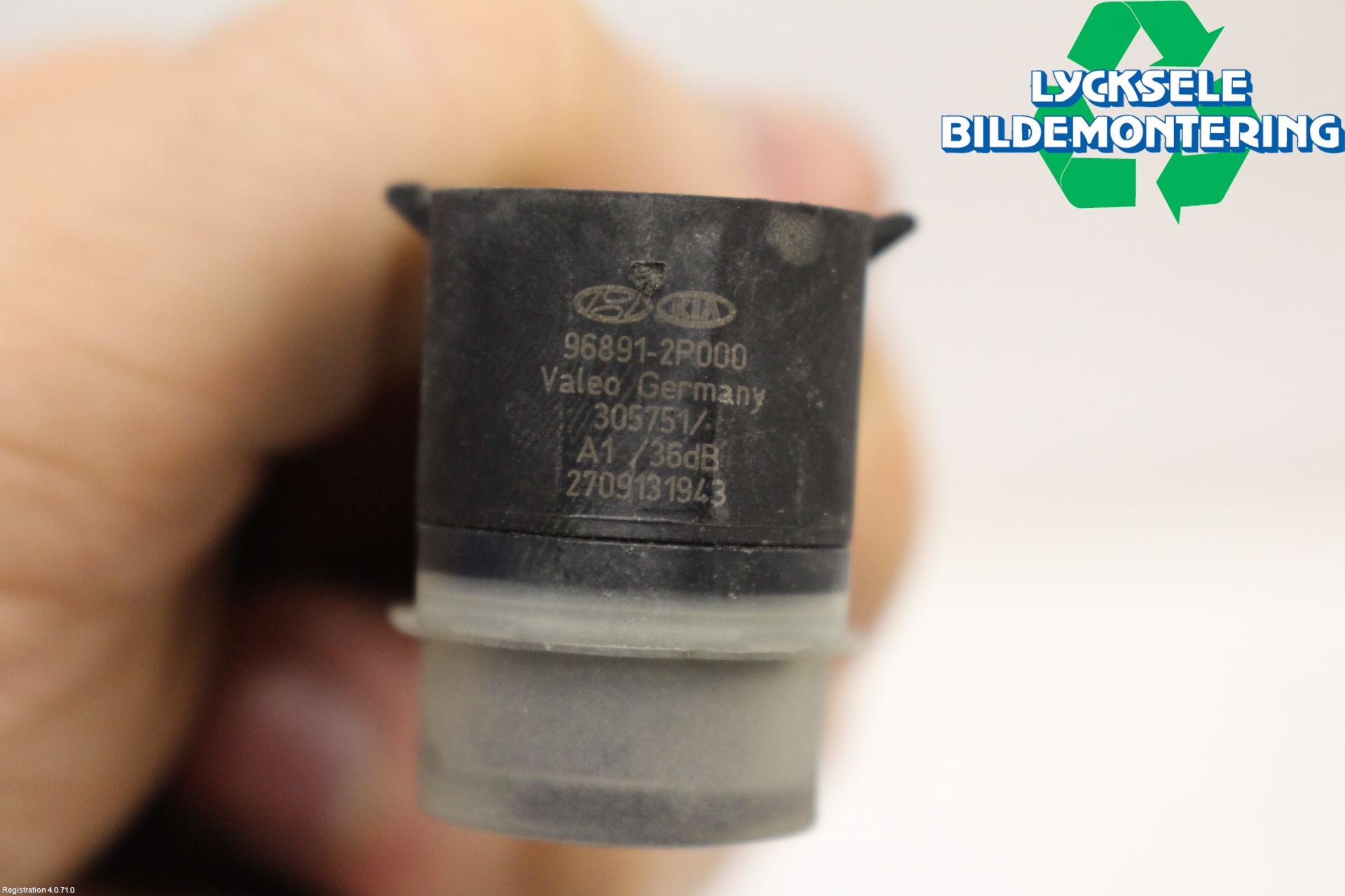 Kia SORENTO 10-14 Parkeringshjälp Frontsensor