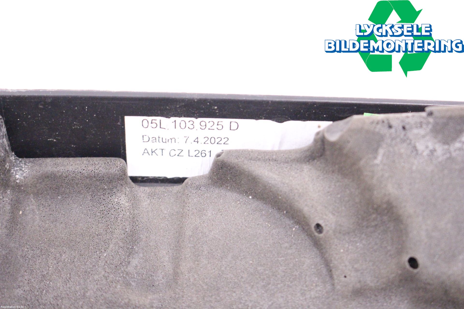 Audi A6 F2/C8 19- Motorkåpa