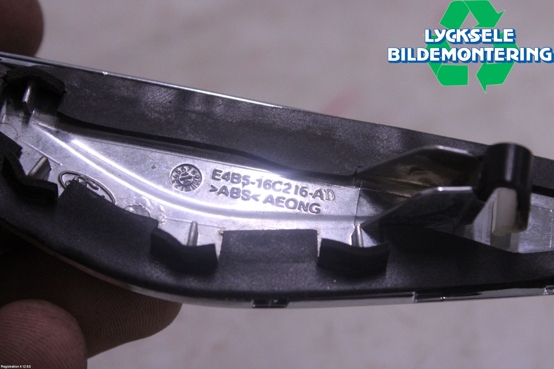 Ford KA+ 16-20 List Framskärm Hö