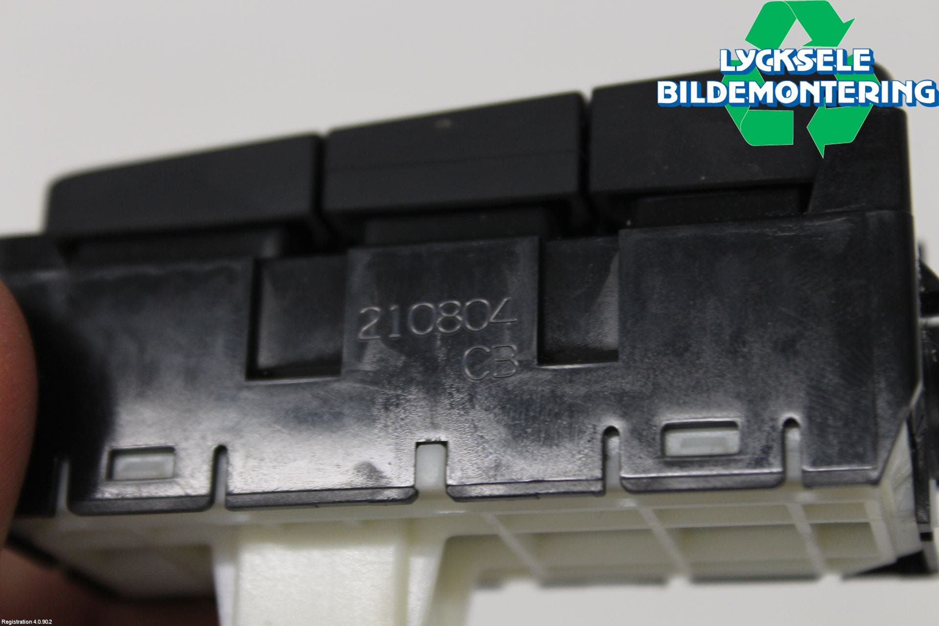 Toyota YARIS CROSS XP21 21- Strömställare Multifunktion