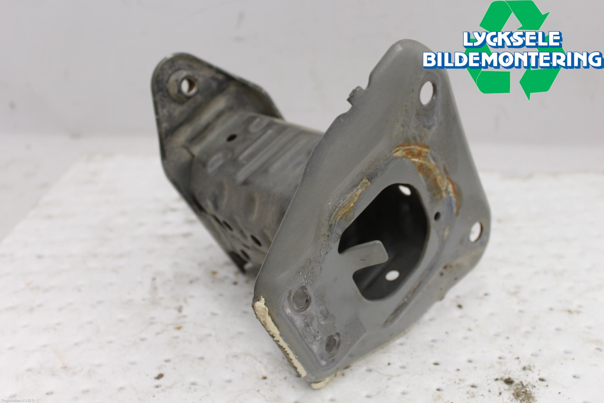 Toyota COROLLA 19- Stötfångarbärjärn Bak