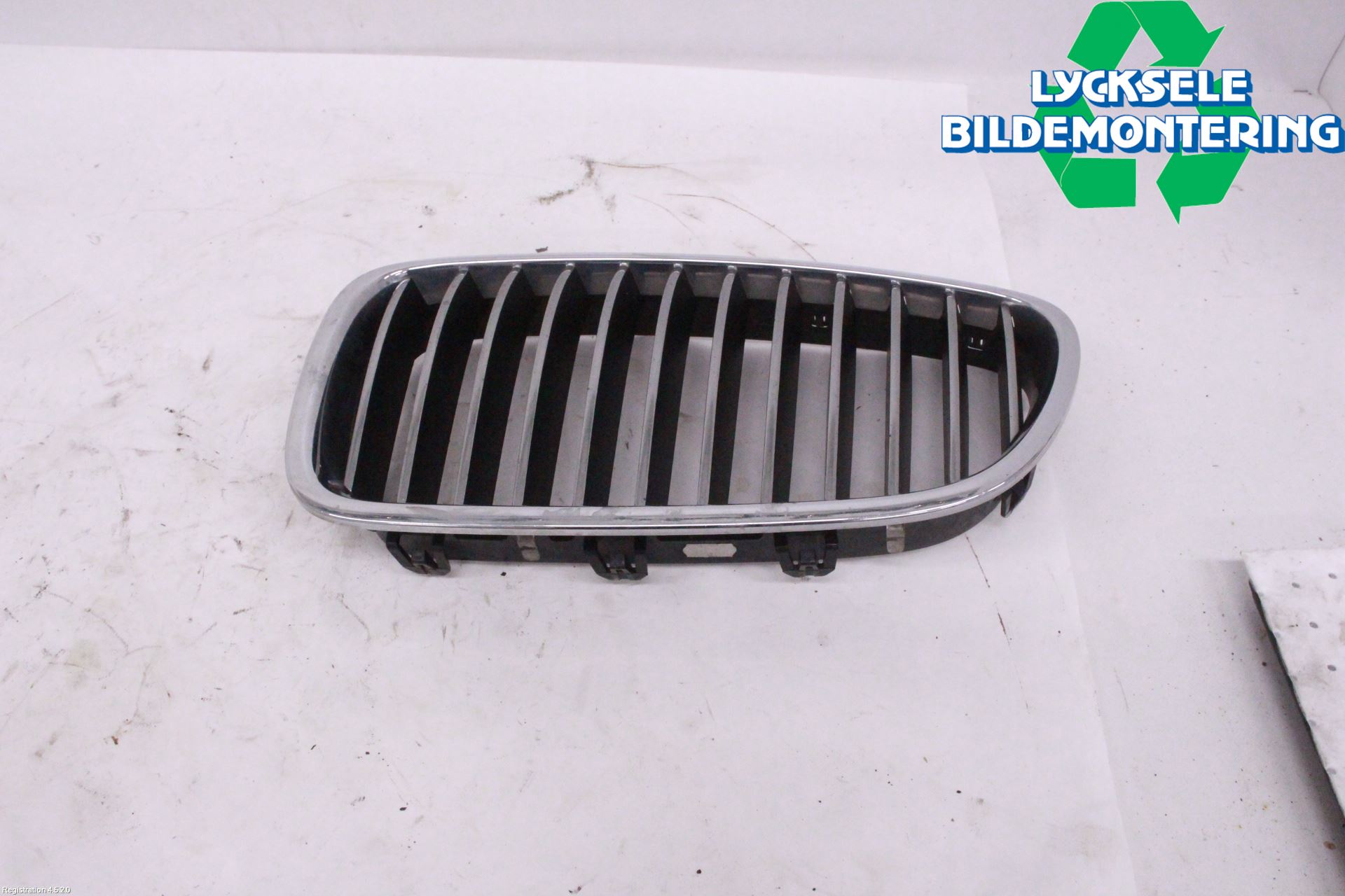 BMW 5 F10/F11/F18 09-17 Grilldel Vänster