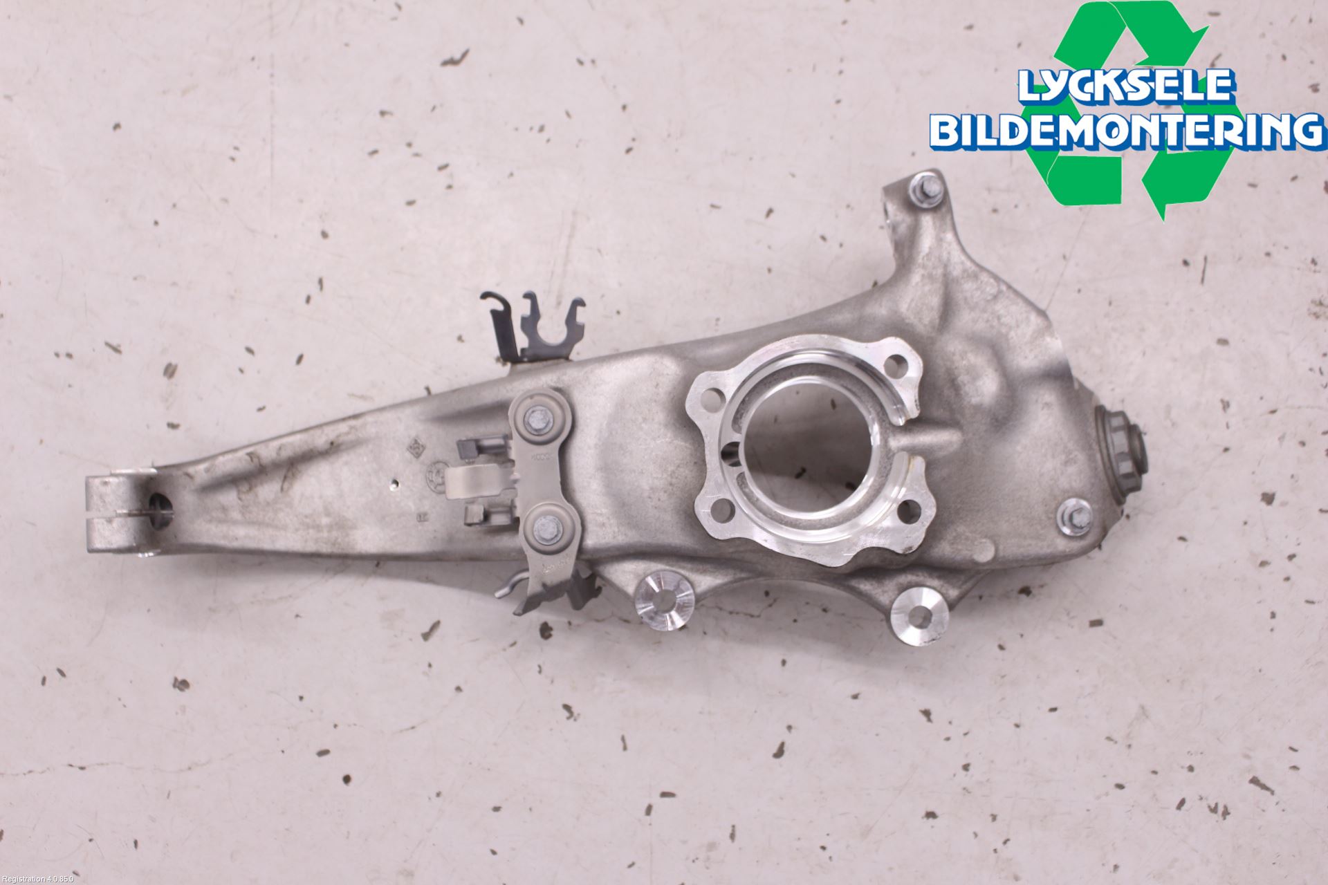 BMW 5 G30/G31/F90 17-23 Styrspindel Lagerhus Hö