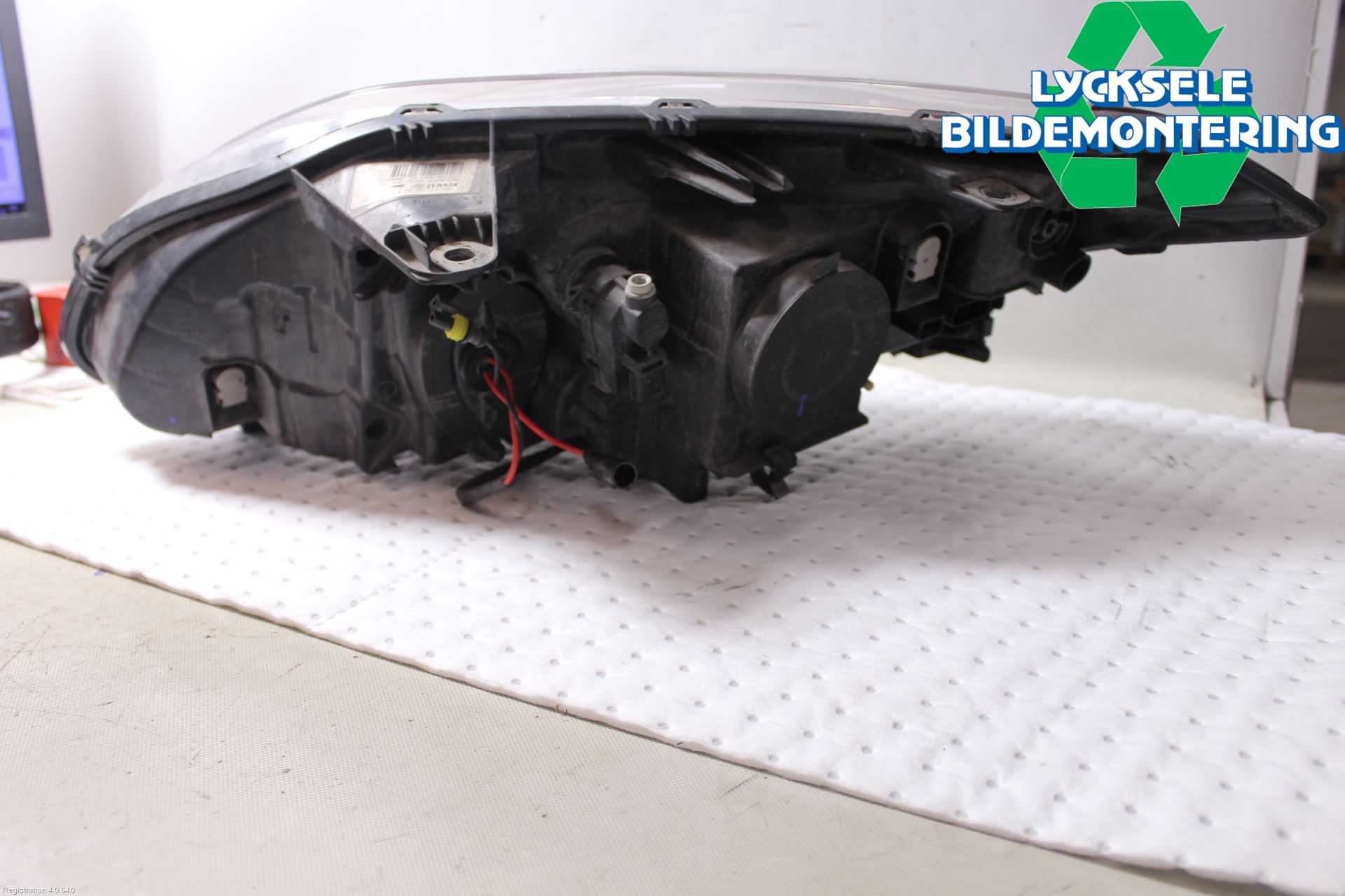 Renault LAGUNA III 11-15 Strålkastare Höger
