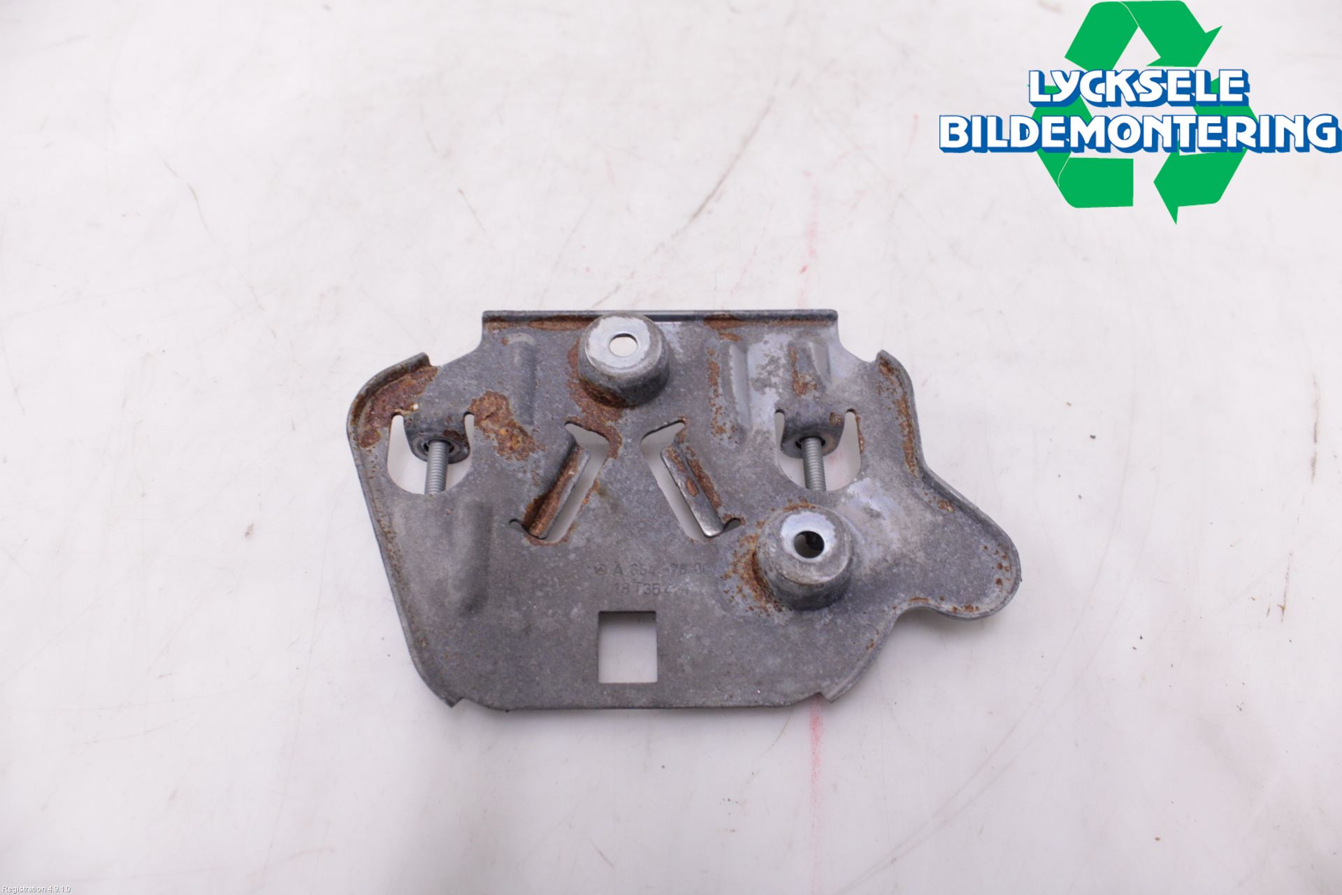 Mercedes-Benz MB E-KLASS (W213) 16-23 Bränslefilter-Hållare