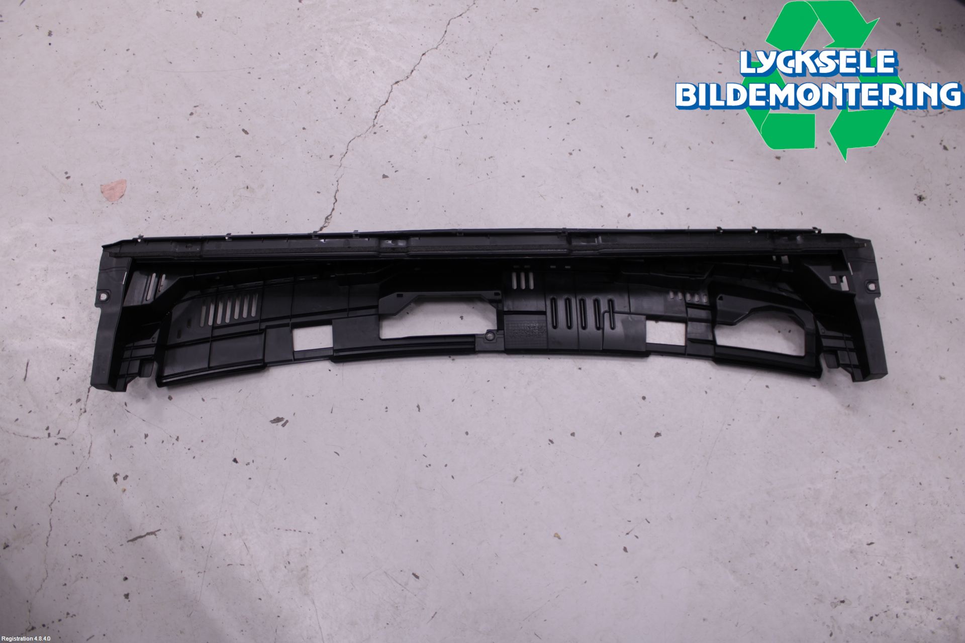 Suzuki JIMNY 81-21 Torpedplåt-Torpedplast