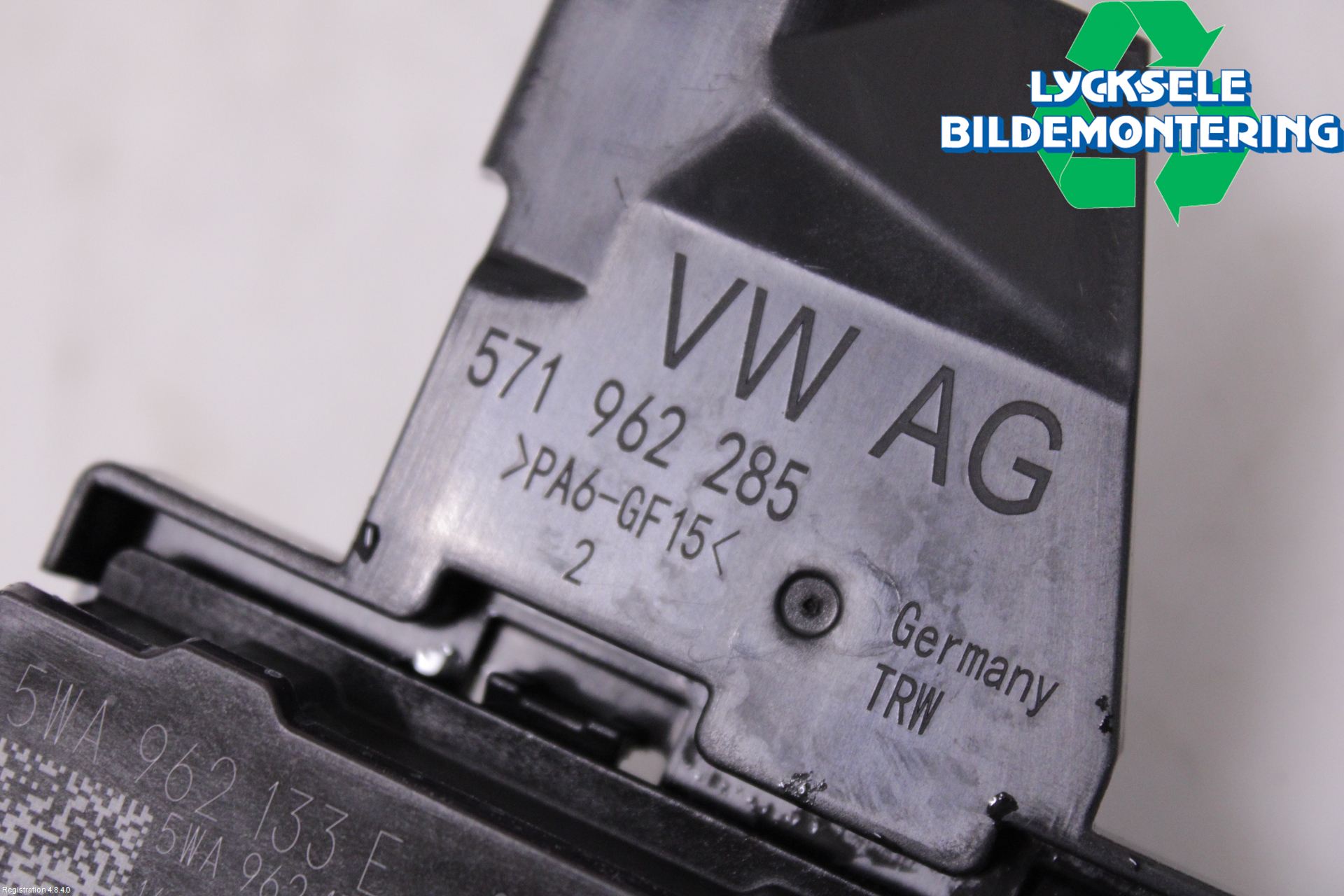 Volkswagen VW TIGUAN 24- Antenn