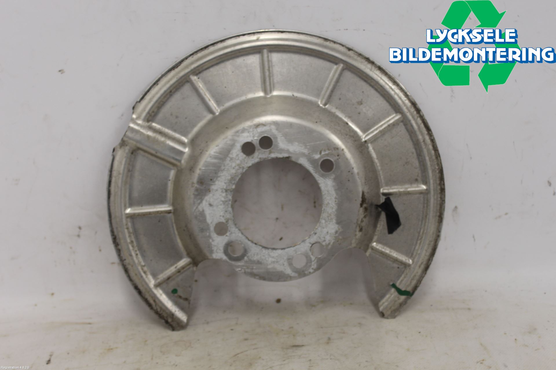 Ford KUGA/KUGA PHEZ/FHEV 20- Bromssköld Bak