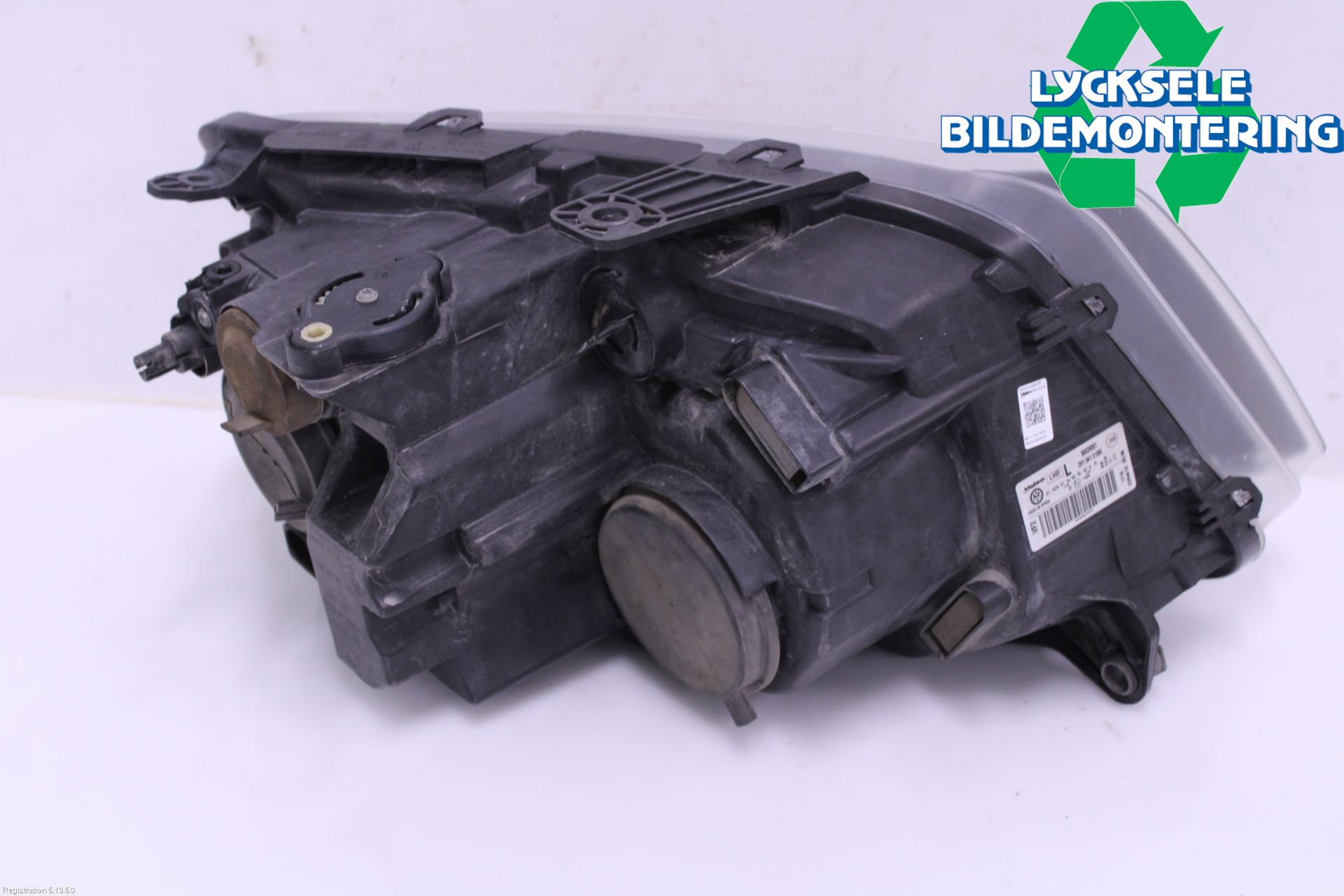 Volkswagen VW AMAROK 2H 10-22 Strålkastare Vänster