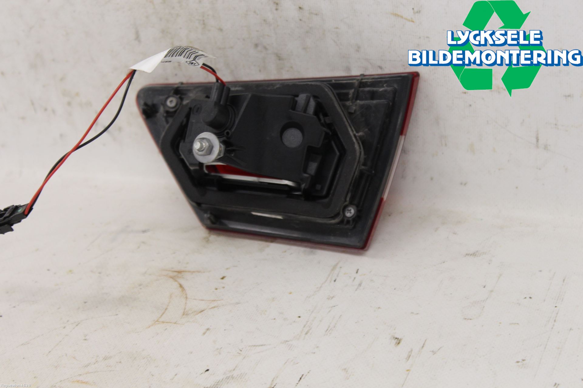 Renault CLIO IV 12-16 Bakljus Lucka Vä