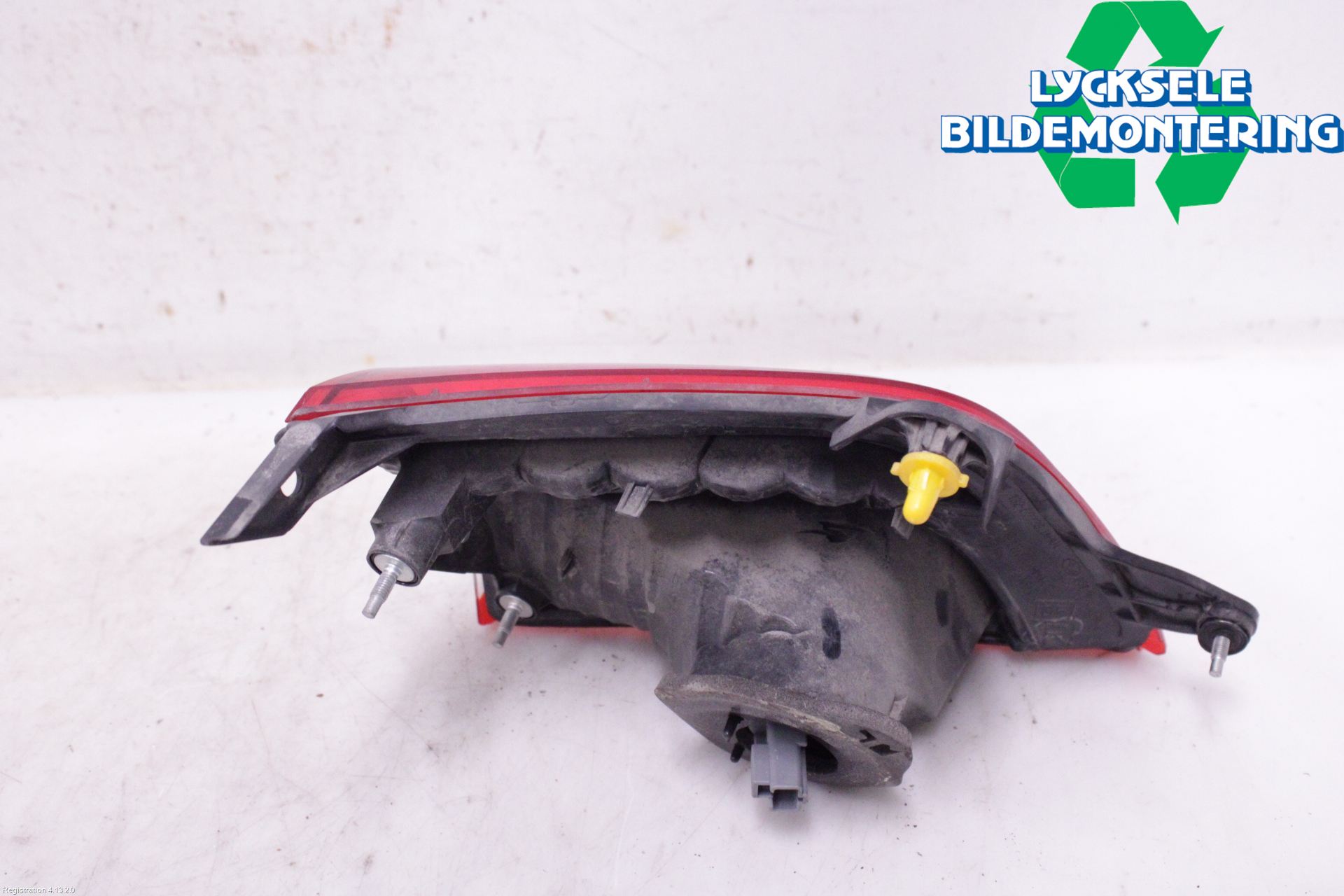 Subaru OUTBACK 15-20 Bakljus Lucka Hö