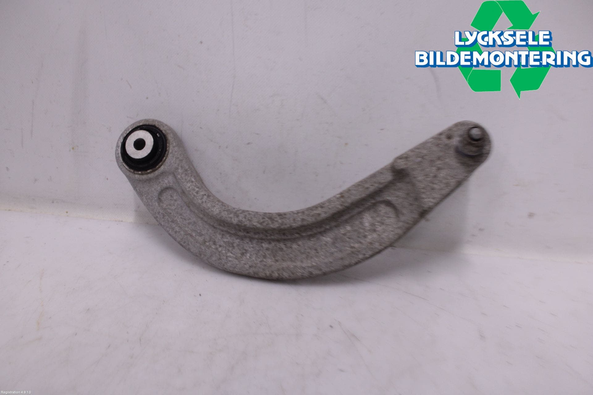 Volkswagen VW ID.3 21- Bärarm Bak Vä-Hö