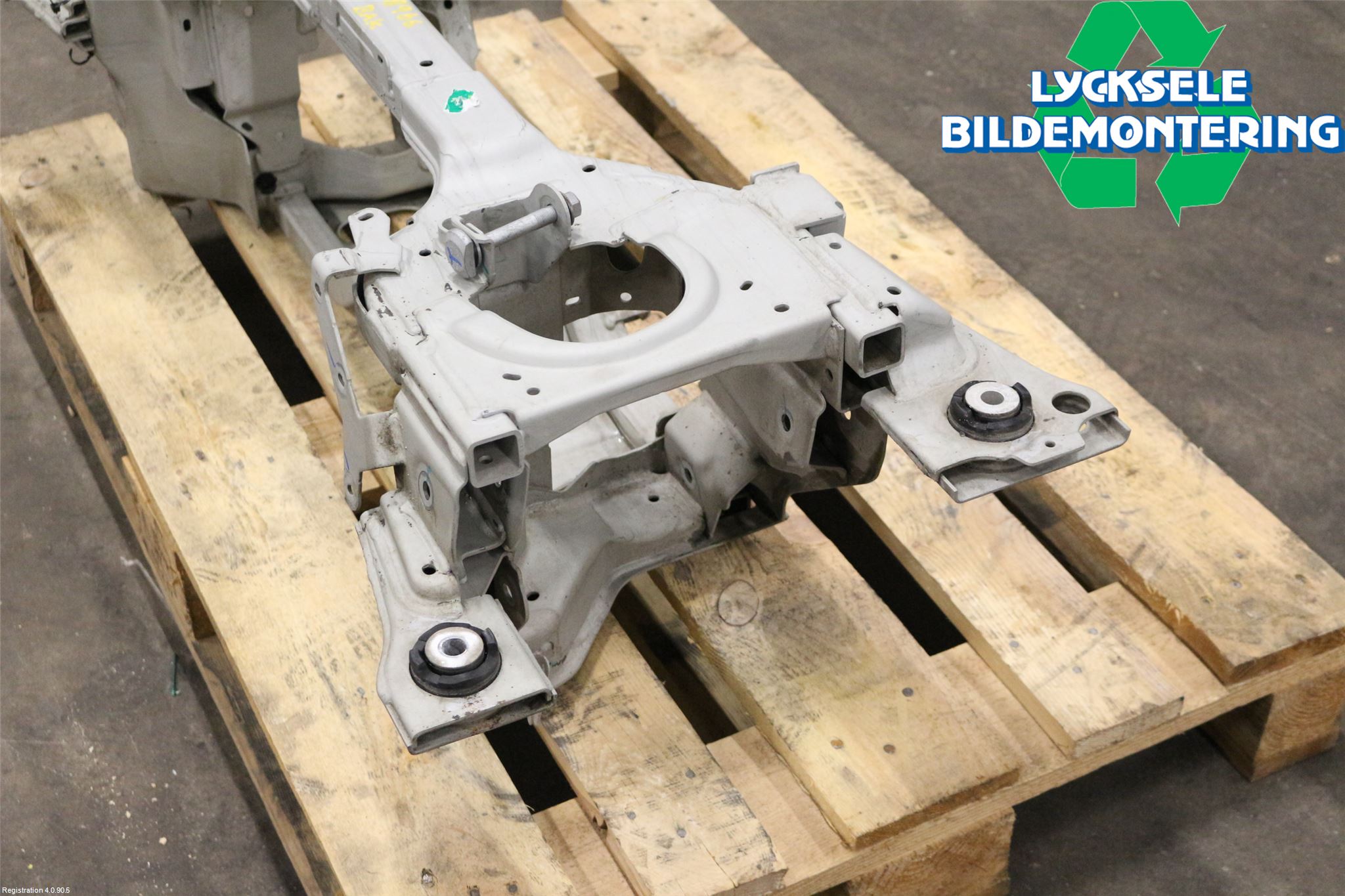 Peugeot 3008 17-24 Bakaxelbalk