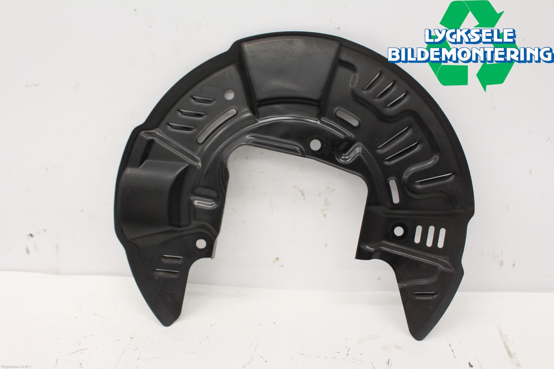 Subaru OUTBACK 21- Bromssköld Fram