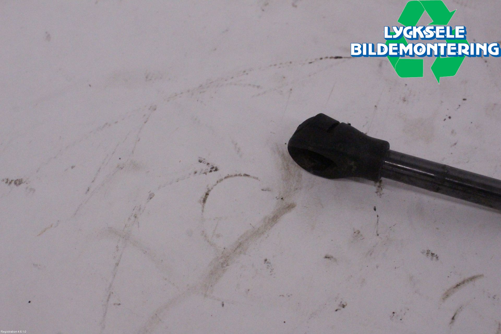 Cupra BORN 22- Gasfjäder Baklucka