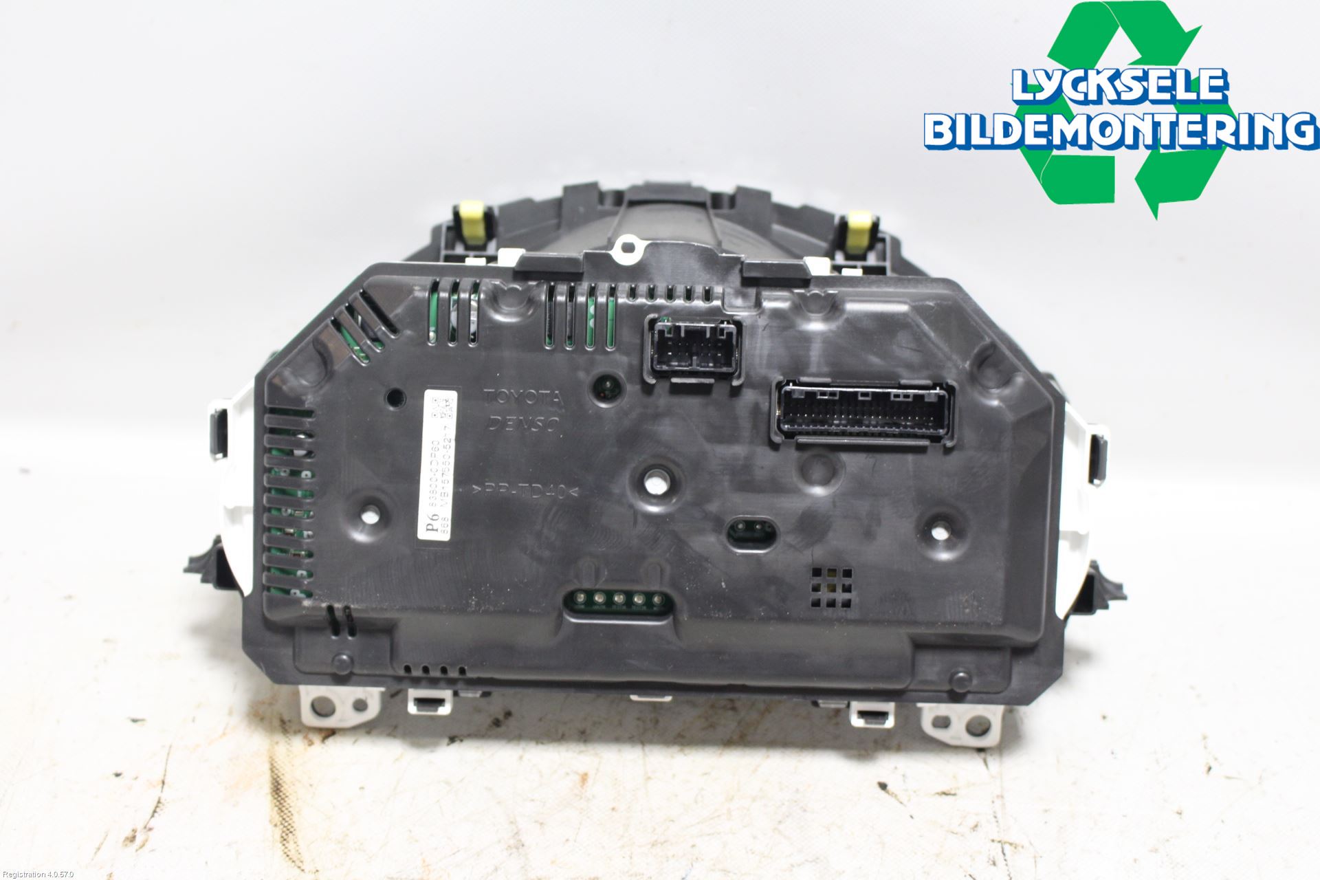 Toyota YARIS XP130 12-14 Instrument Komb