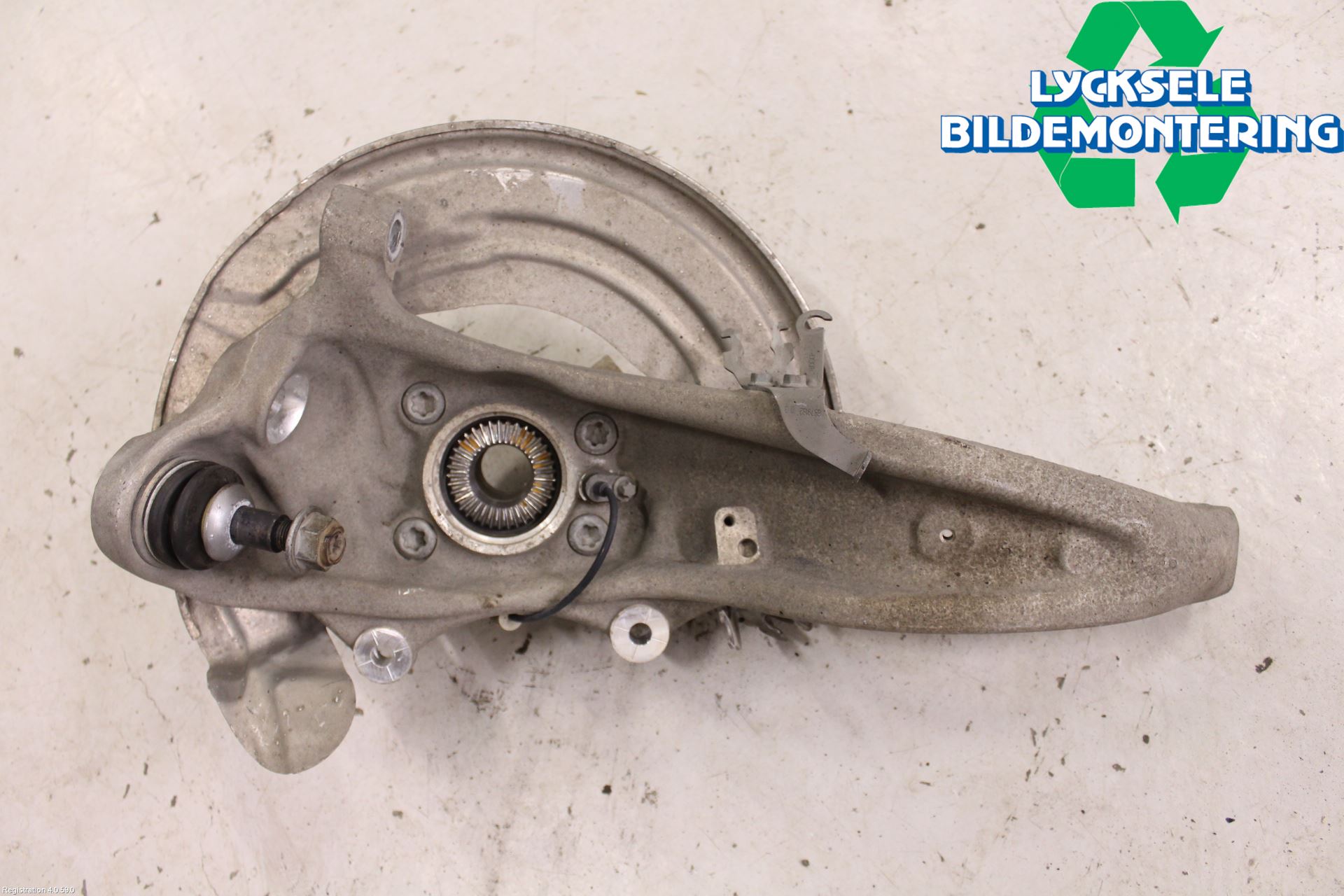 BMW 5 G30/G31/F90 17-23 Styrspindel Lagerhus Hö