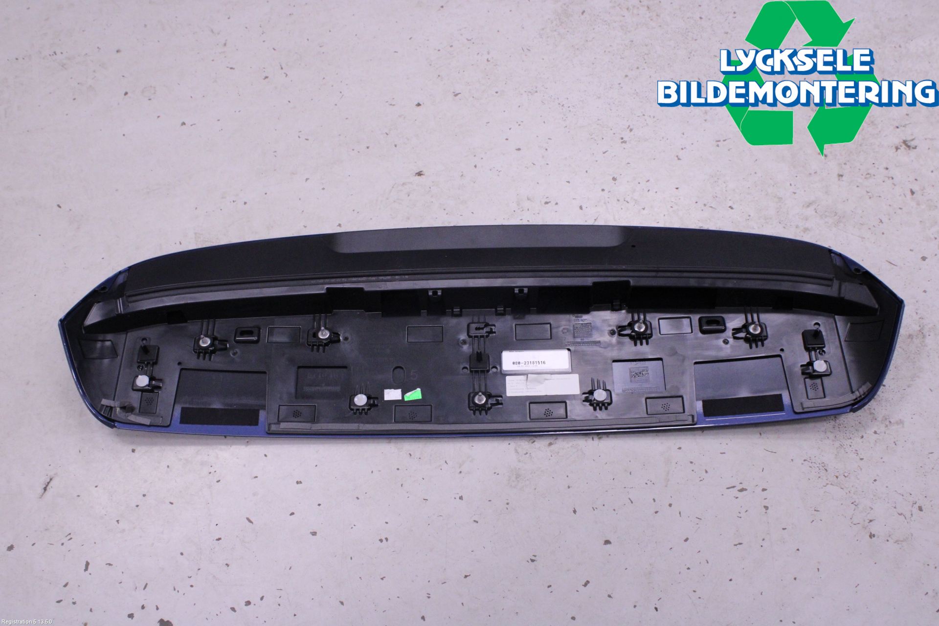 Volkswagen VW GOLF / E-GOLF VIII 20- Spoiler Baklucka