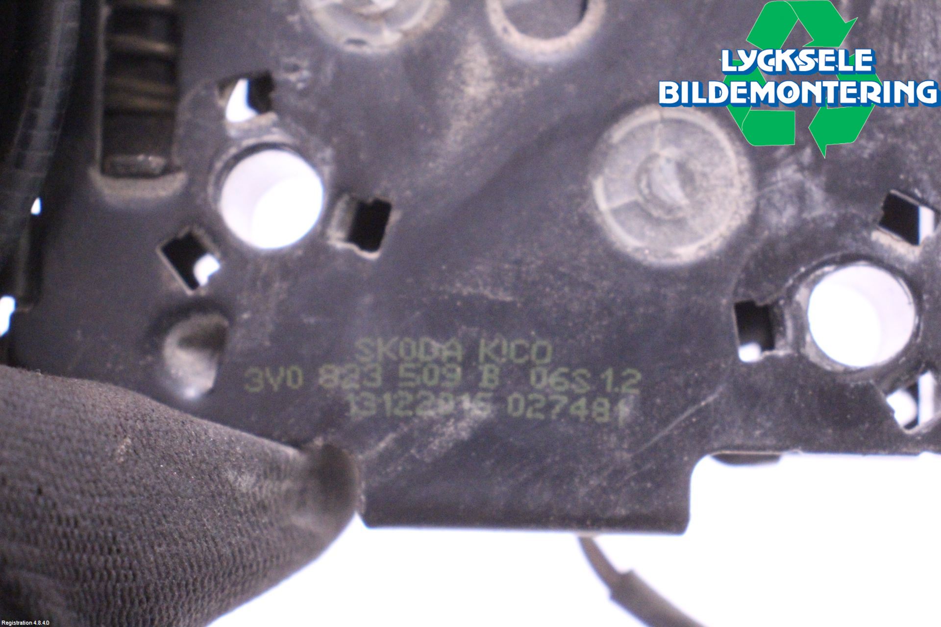 Skoda SUPERB 16-24 Huvlås