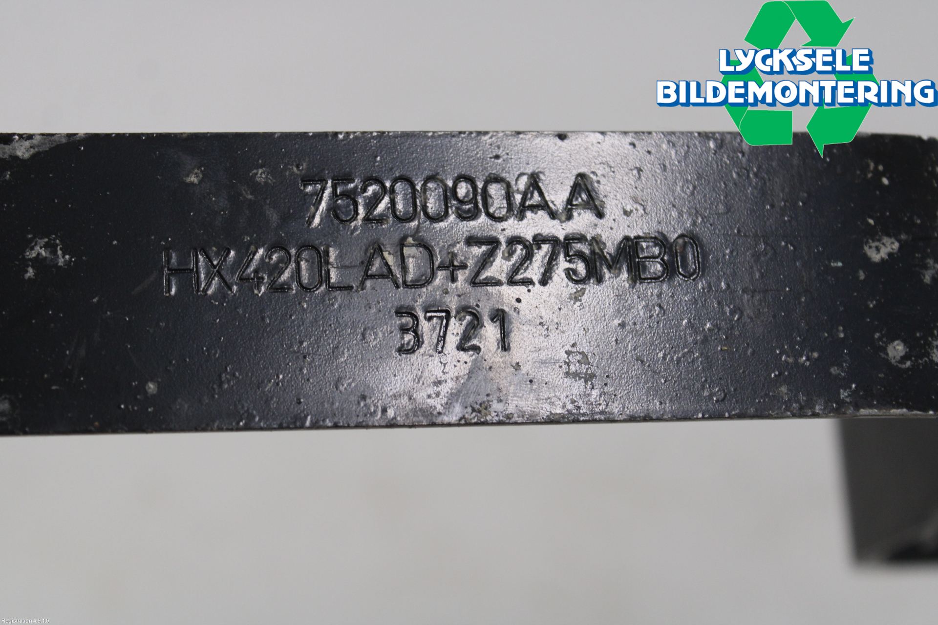 Suzuki SX4 S-CROSS 22- Bränsletanksband