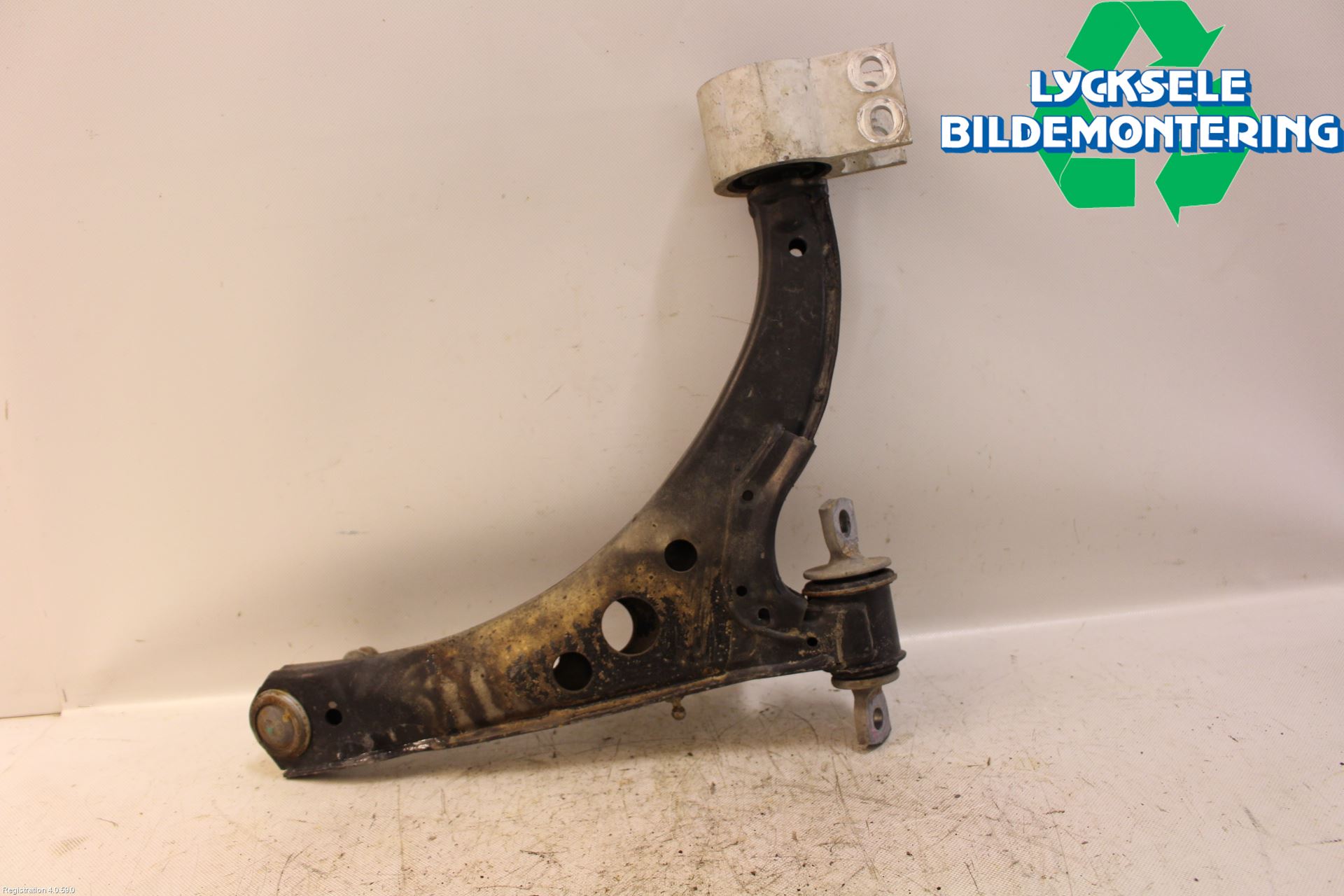 Opel ASTRA K 16-22 Bärarm Fram Undre Vä