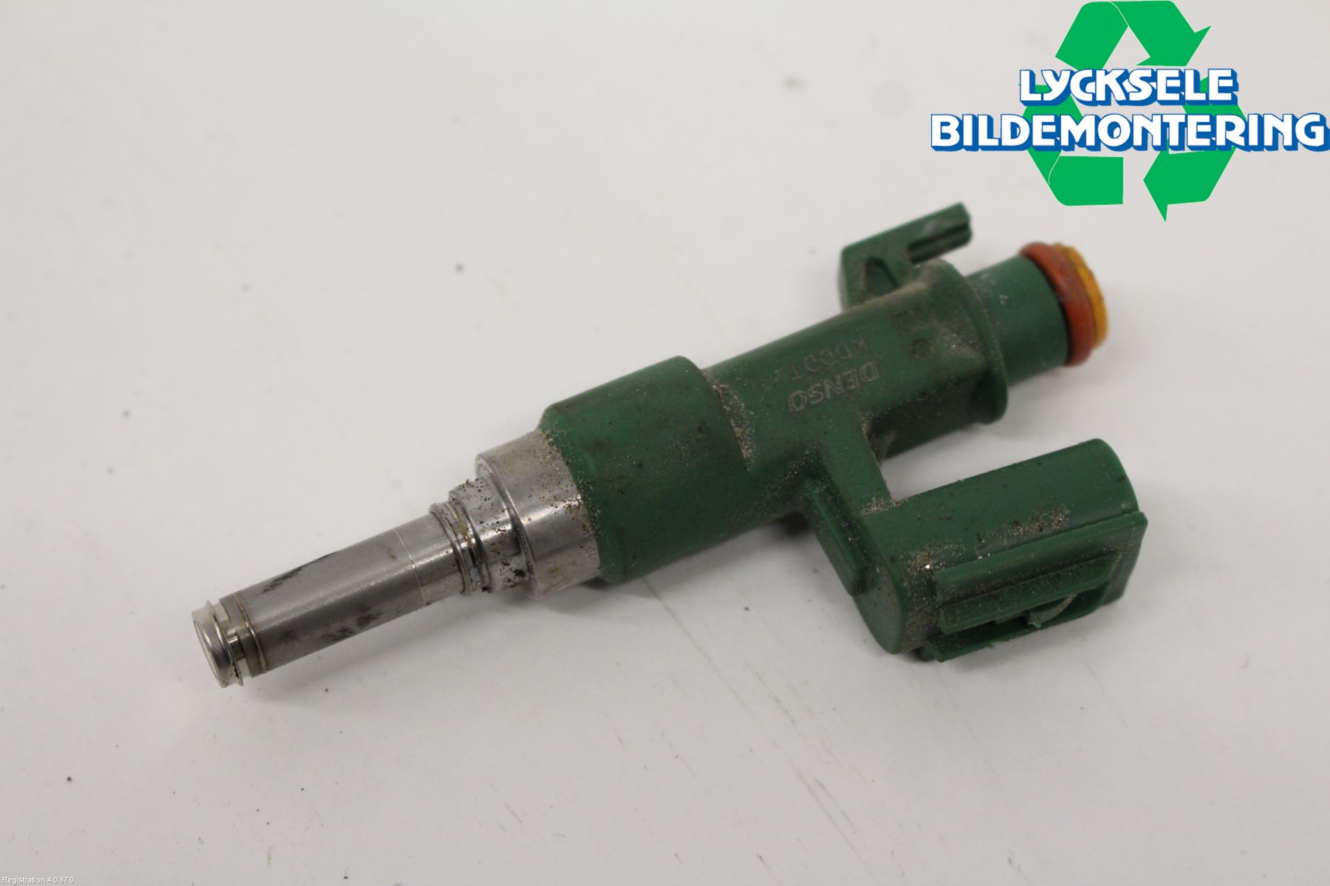 Toyota YARIS XP21 20- Injspridare