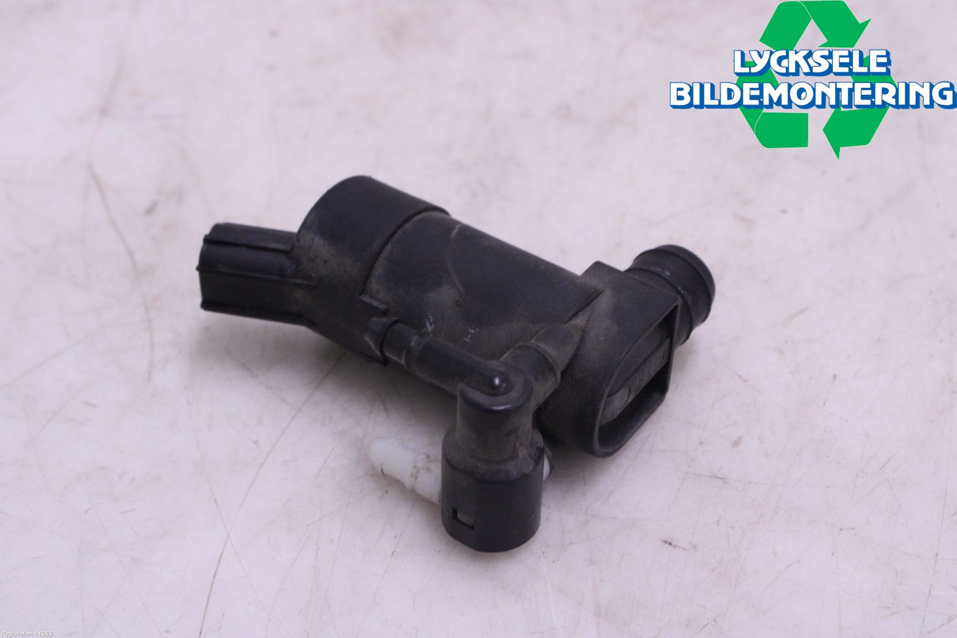Volvo XC70 08-13 Spolarpump Vindruta