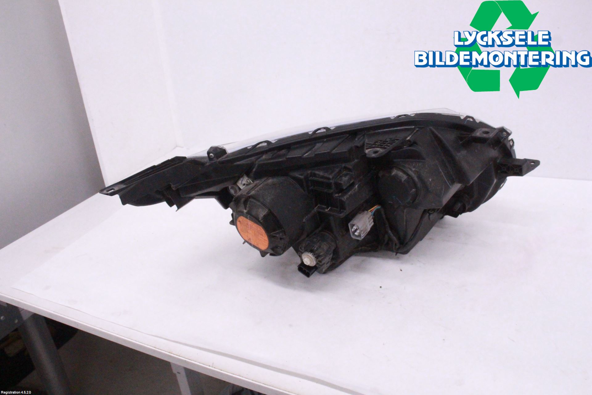 Fiat FULLBACK 16-19 Strålkastare Vänster