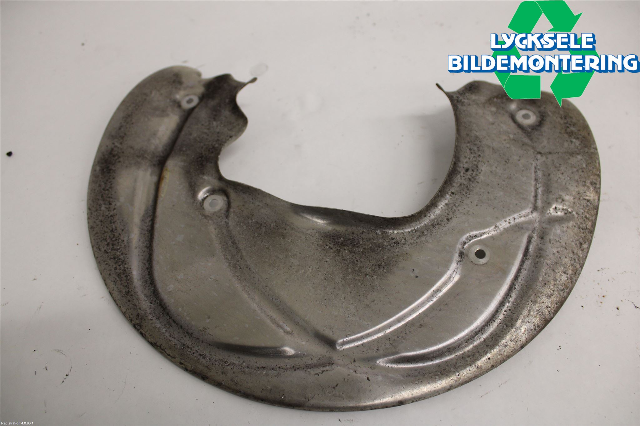 Audi A6 F2/C8 19- Bromssköld Fram