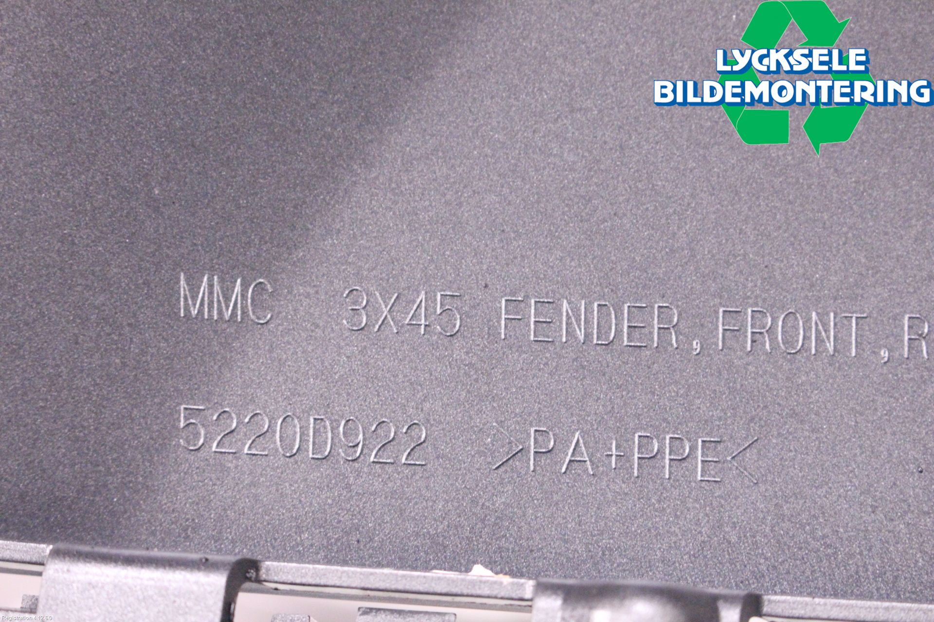 Mitsubishi ASX 10-22 Skärm Fram Höger