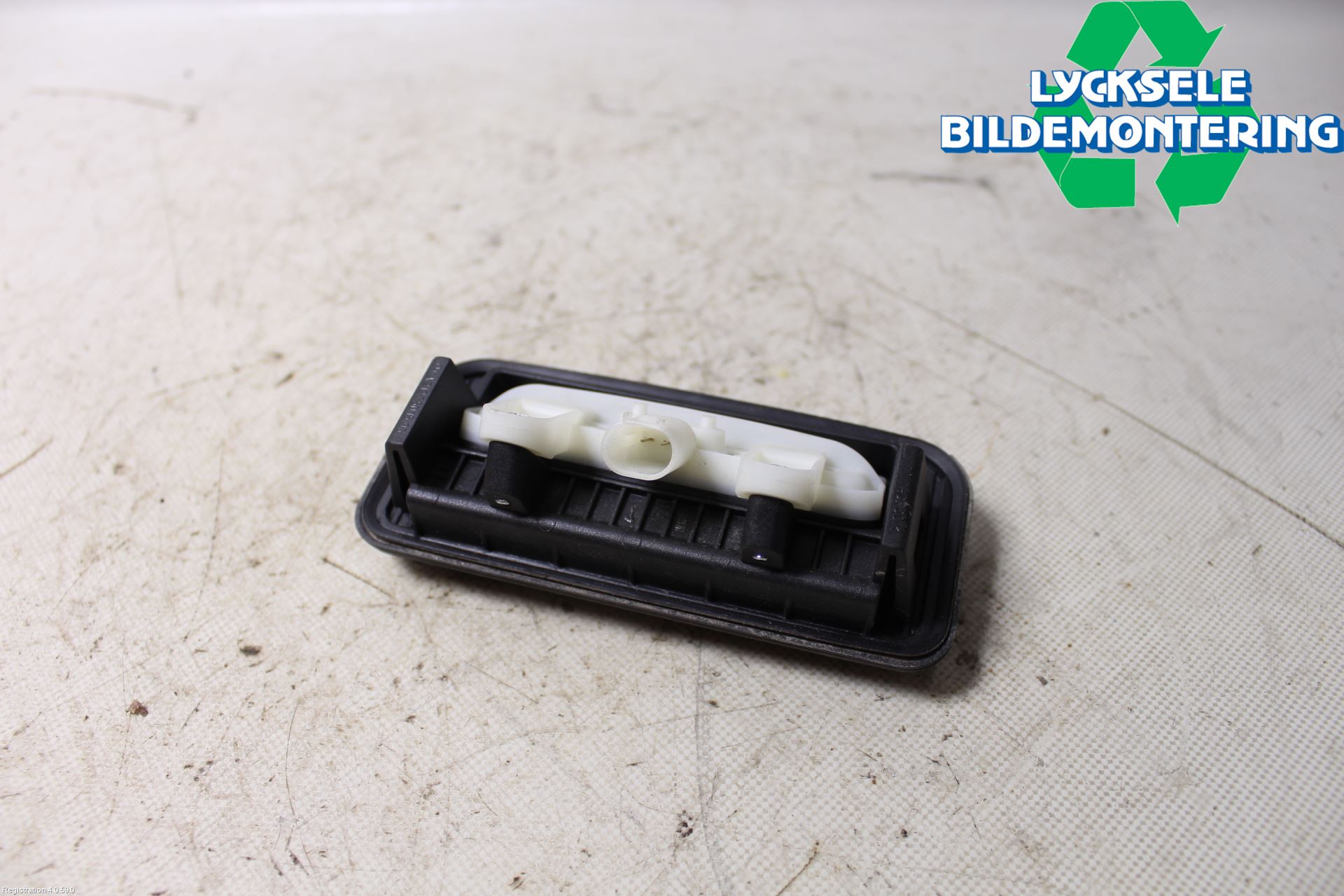 Mercedes-Benz MB E-KLASS (W212) 09-16 Bakluckehandtag