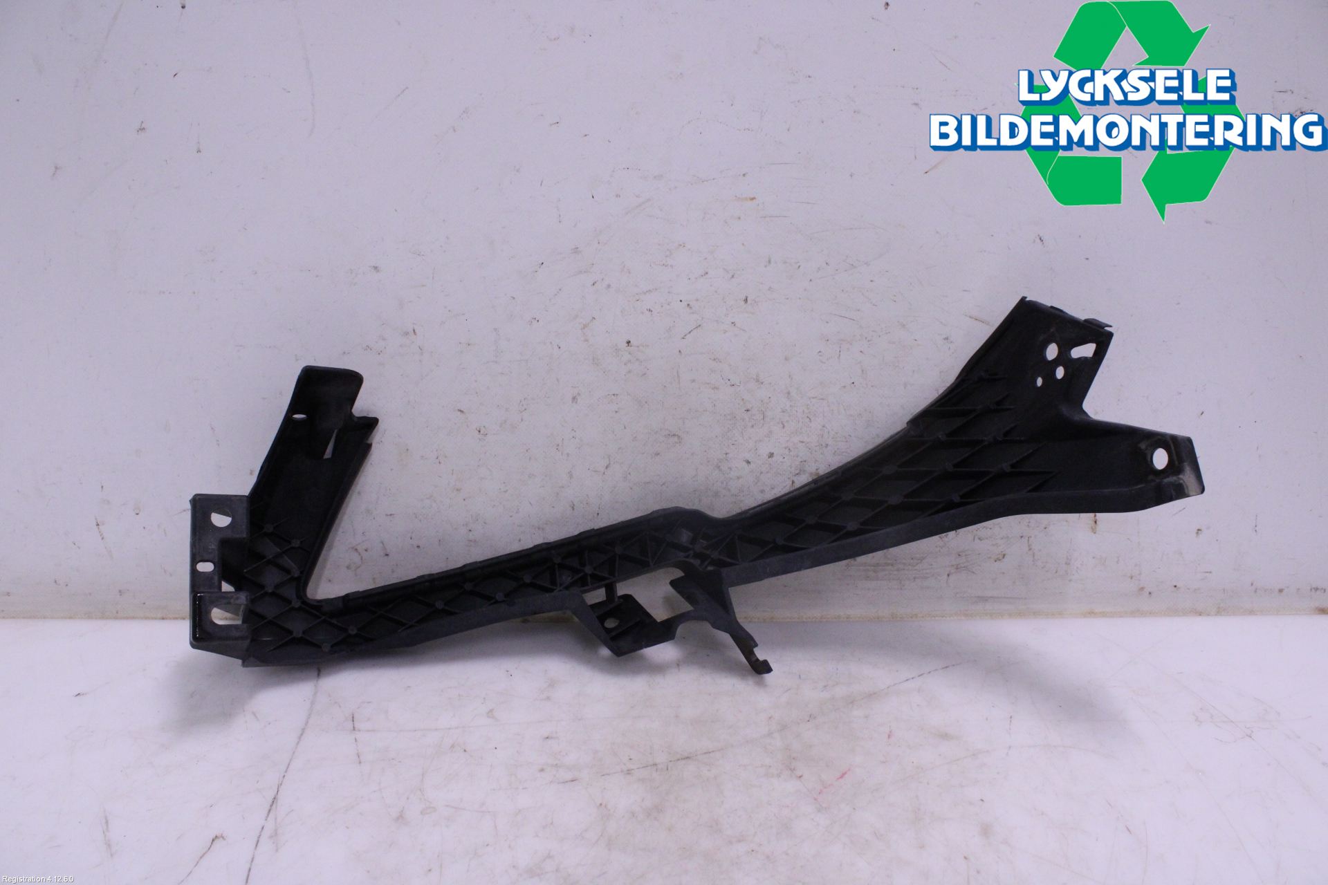 Subaru OUTBACK 10-15 Strålkast Fästsarg