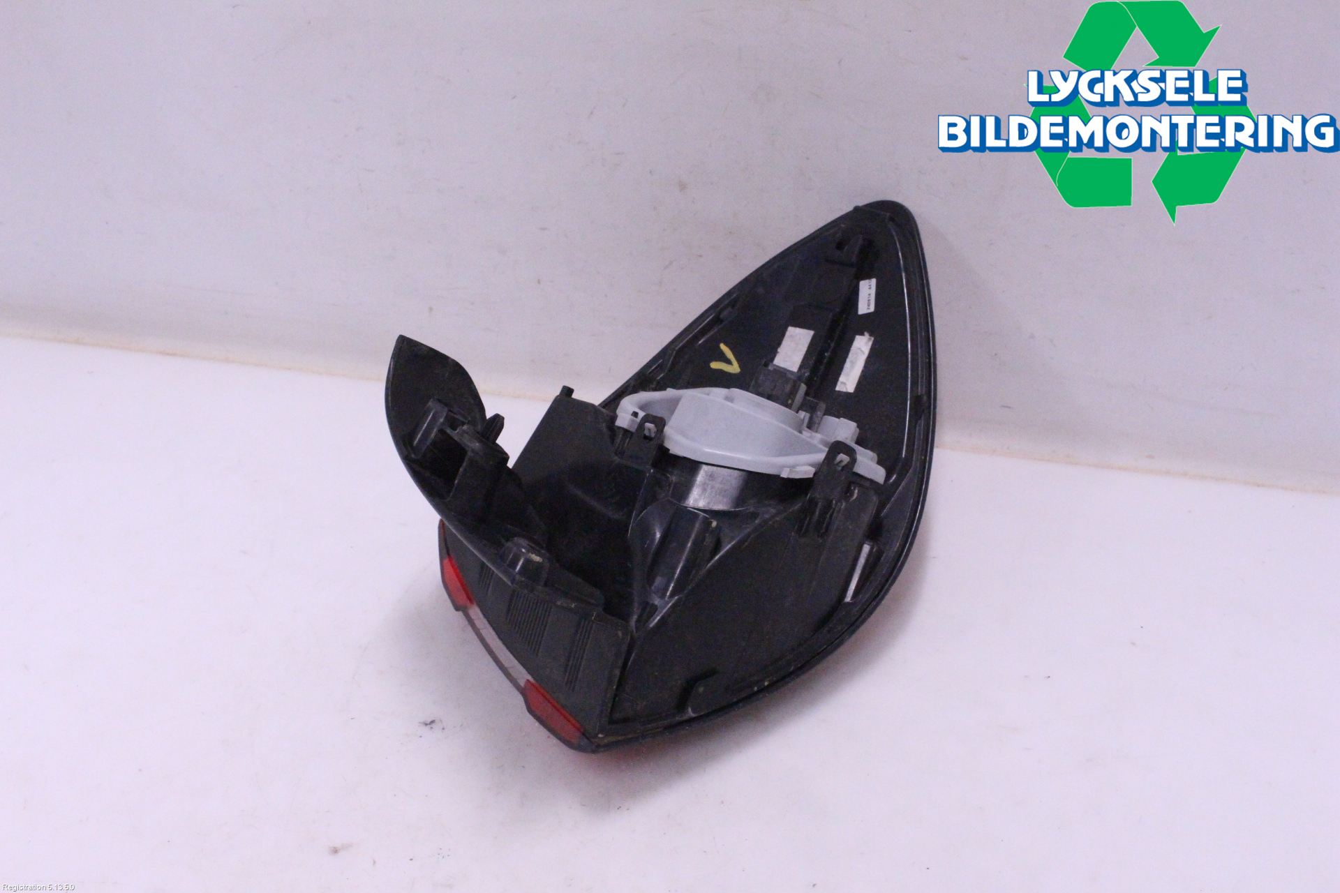 Renault CAPTUR 13-19 Bakljus Vänster