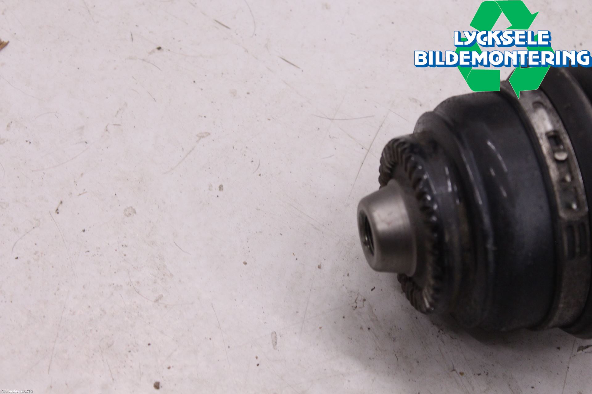 BMW X3 F25 10-17 Drivaxel Fram Vänster