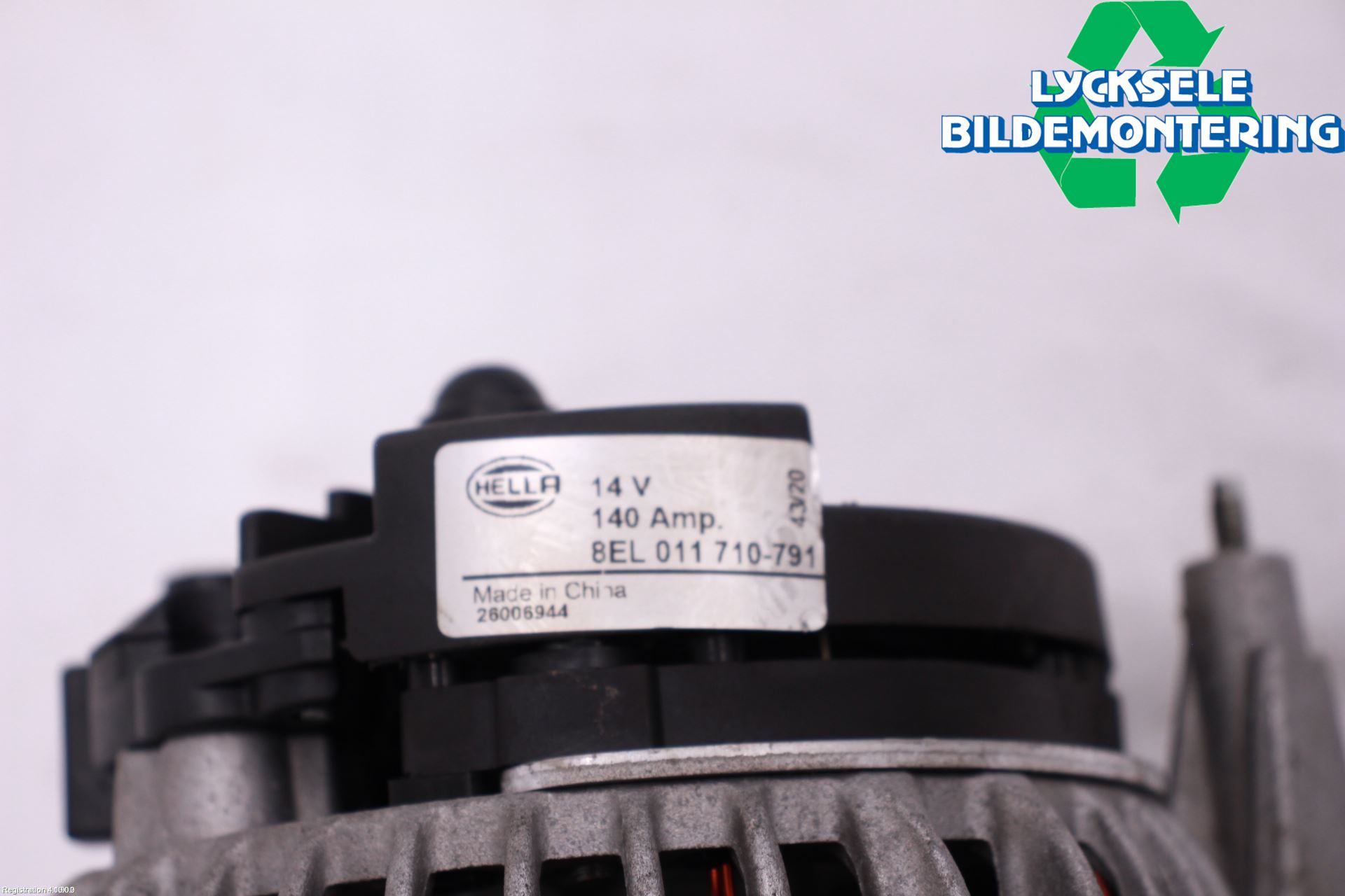 Volkswagen VW CADDY 11-15 Generator