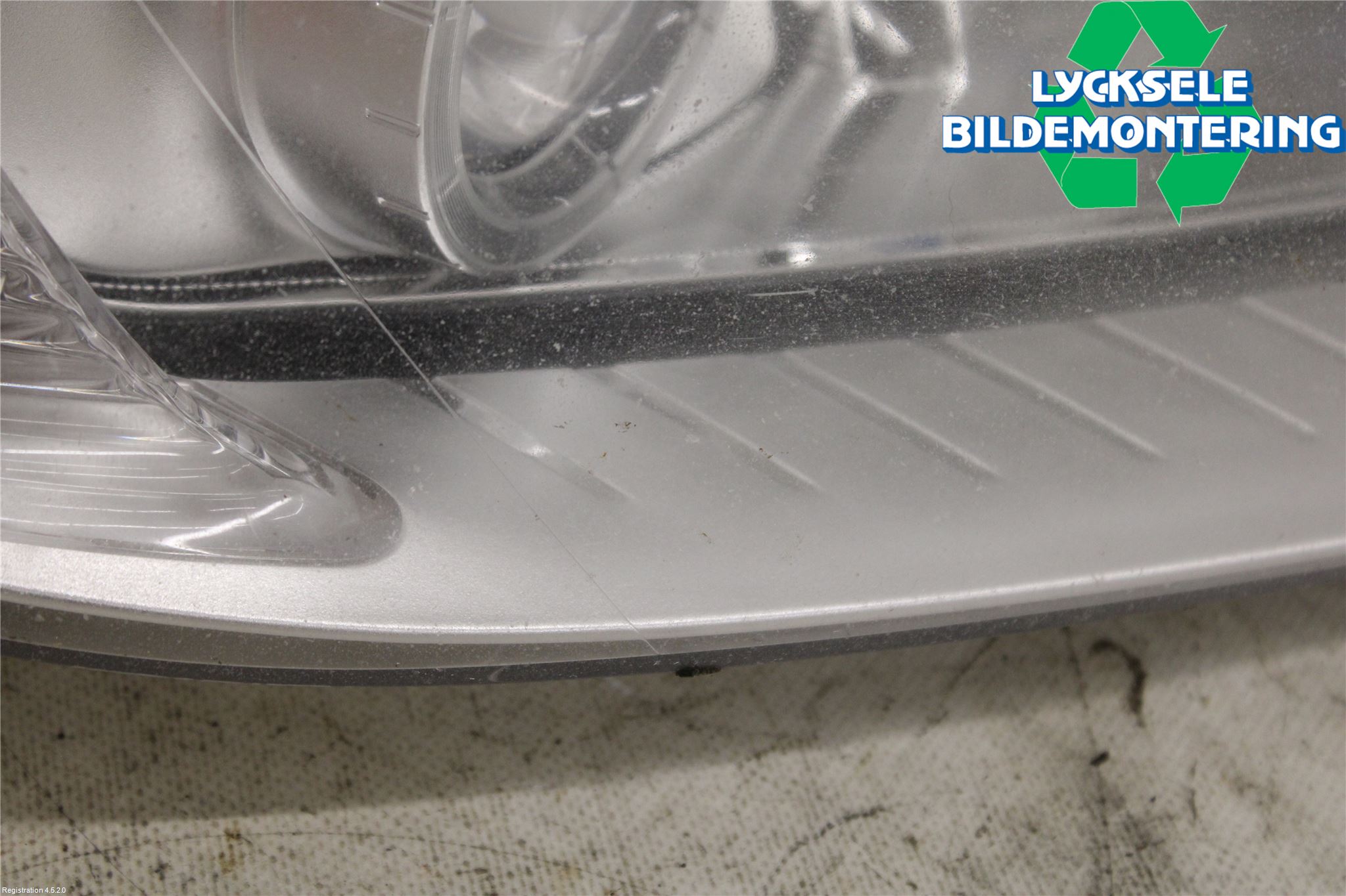 Volvo V70 08-13 Strålkastare Höger