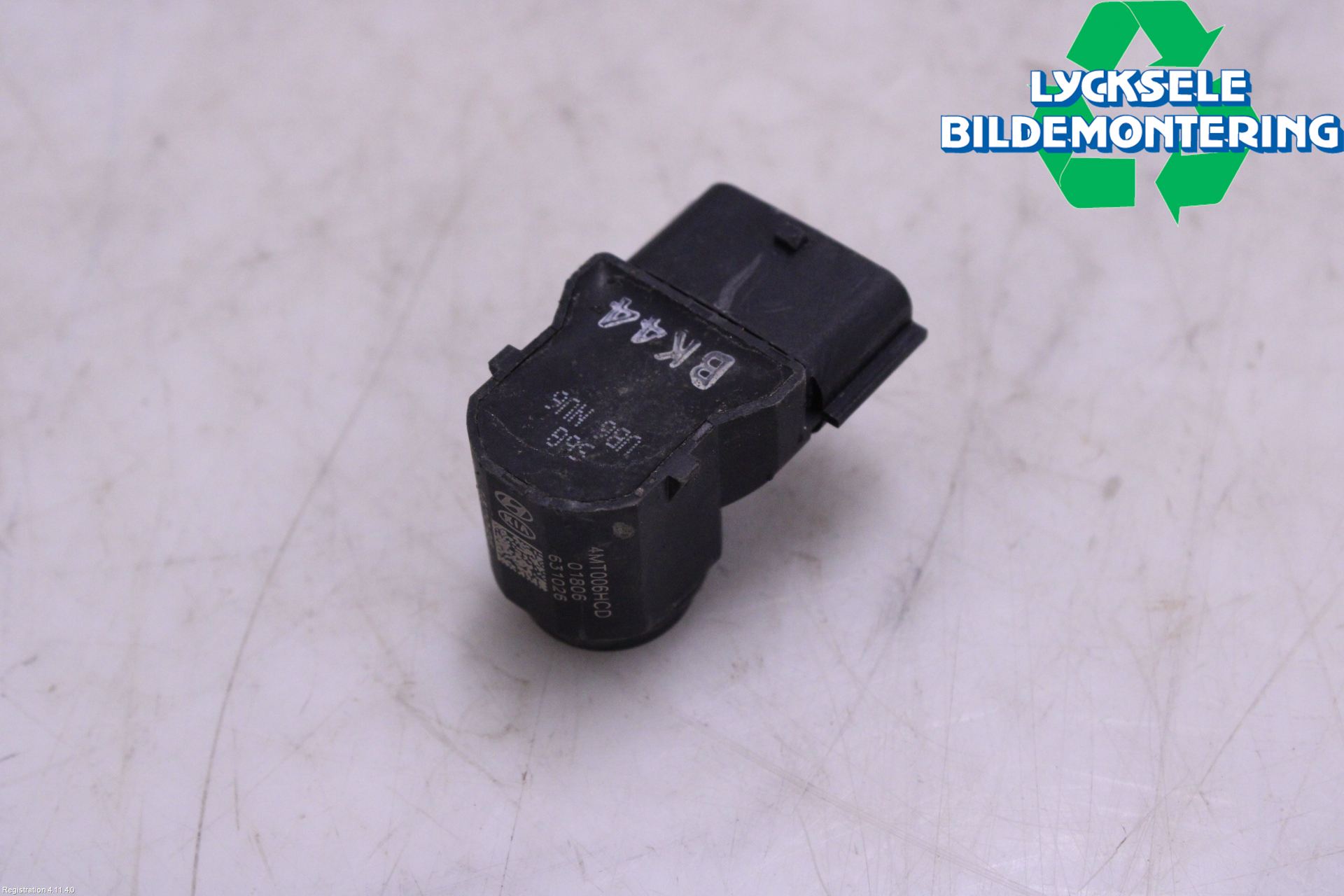 Hyundai i40 08-15 Parkeringshjälp Frontsensor