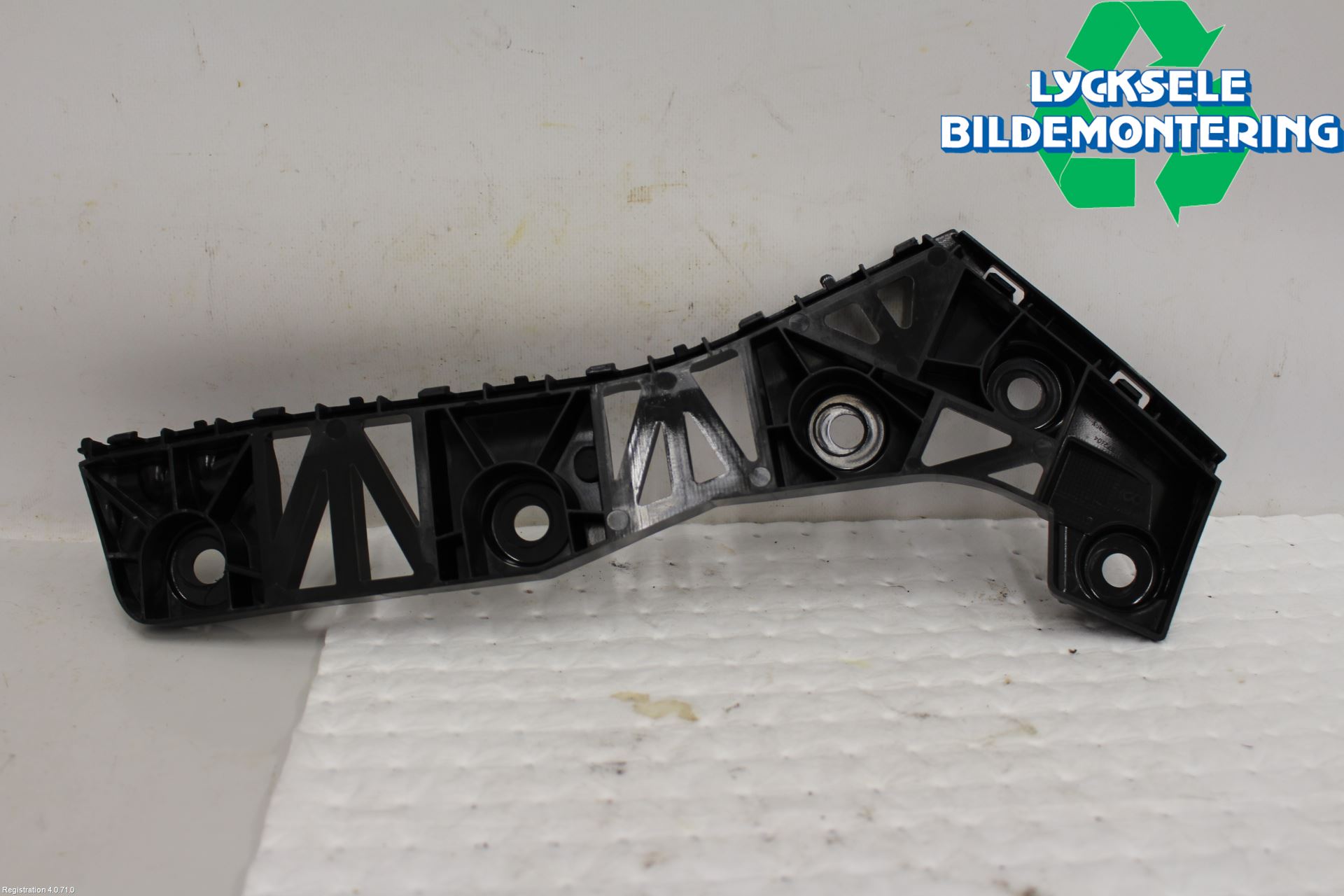 Seat TARRACO 19- Stötfångarfäste Bak Vä