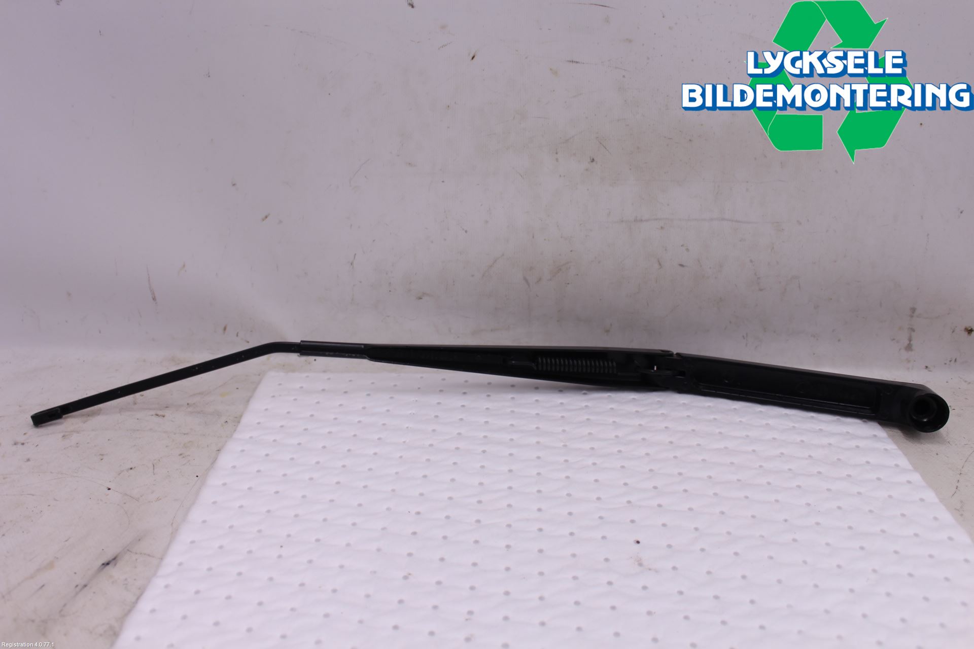 Nissan LEAF 18- Torkararm Armar Vindruta