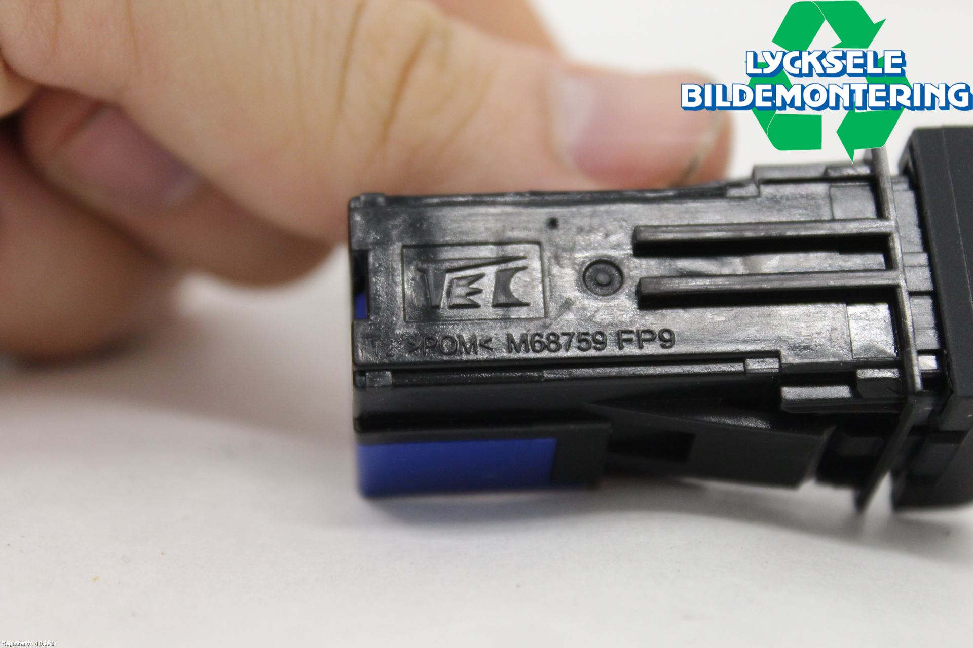 Toyota COROLLA 19- Strömställare Övrigt