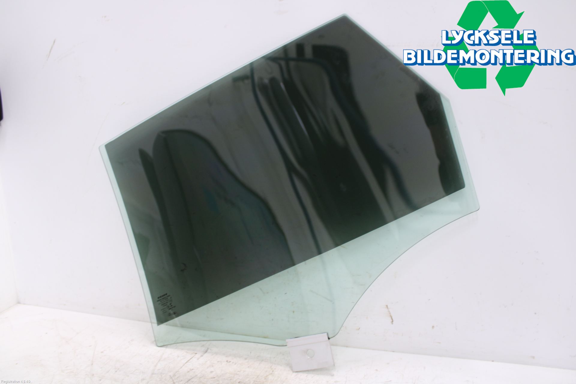 Volvo V90 17->> Dörruta Bak Höger