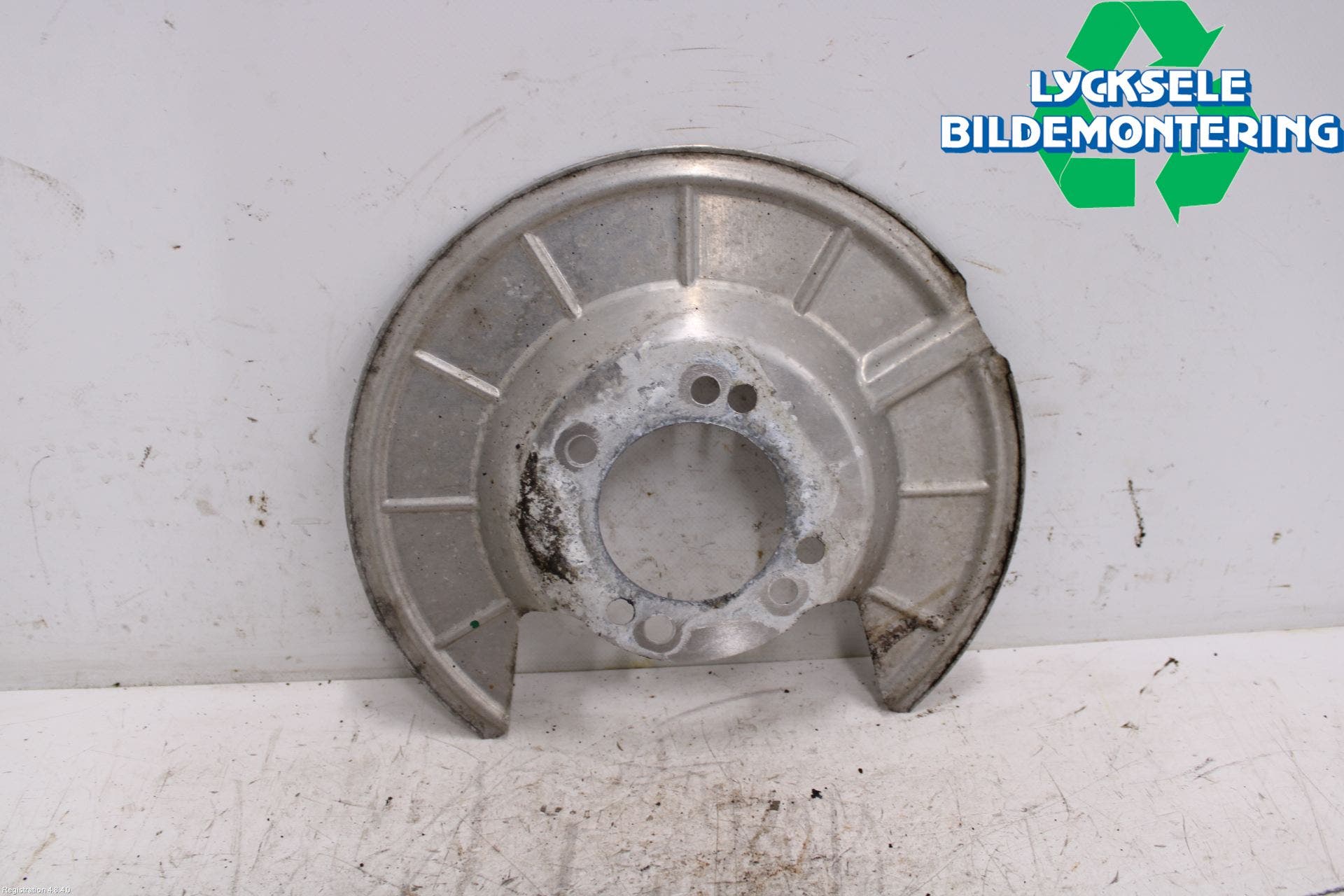 Ford KUGA/KUGA PHEZ/FHEV 20- Bromssköld Bak