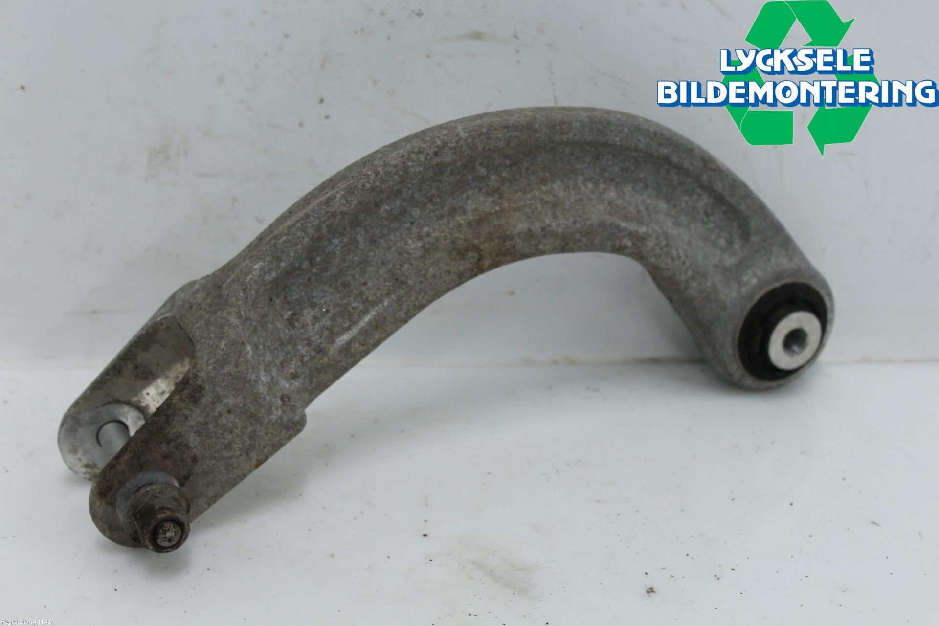 Volkswagen VW ID.7/TOURER 24- Bärarm Bak Övre Höger