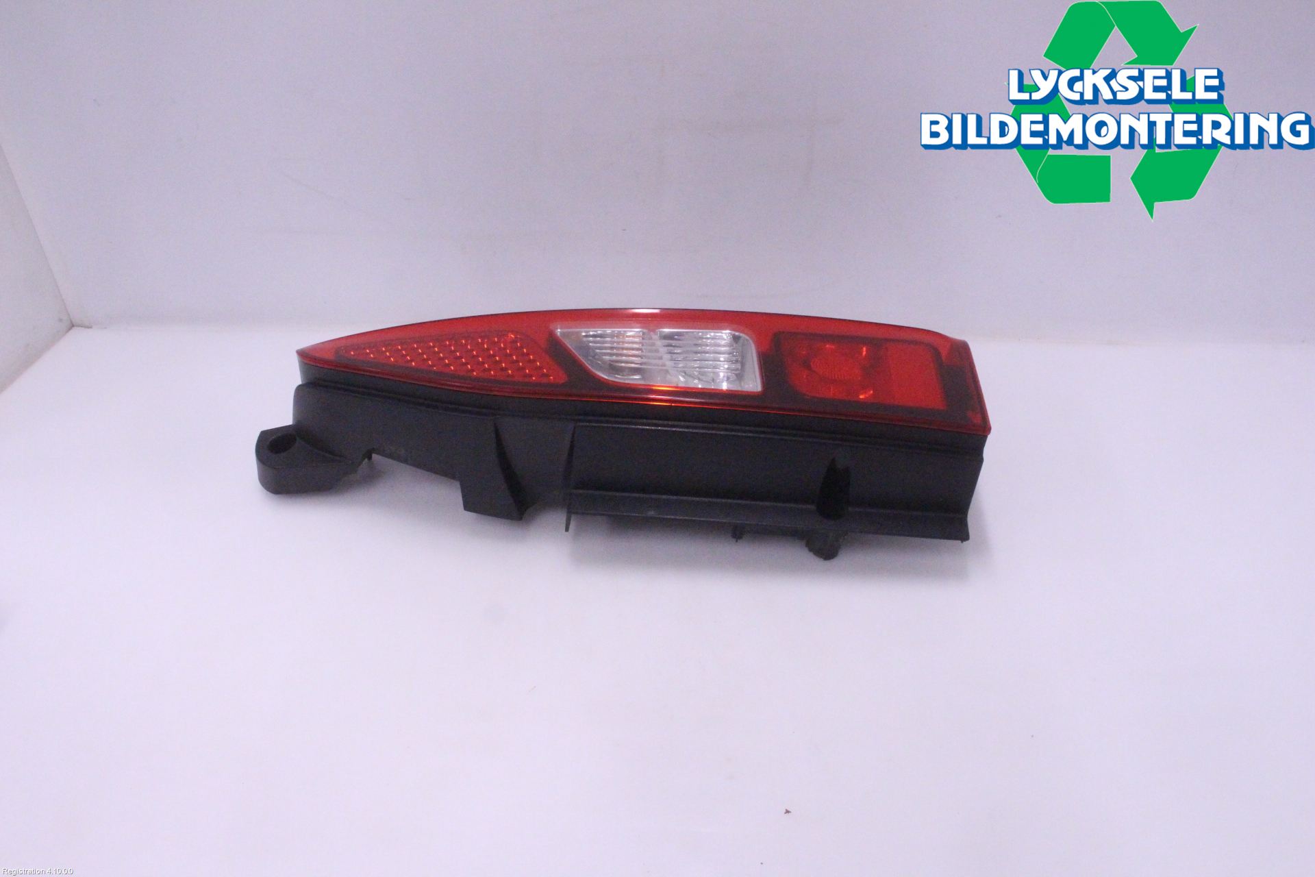 Peugeot PARTNER 16-18 Bakljus Höger