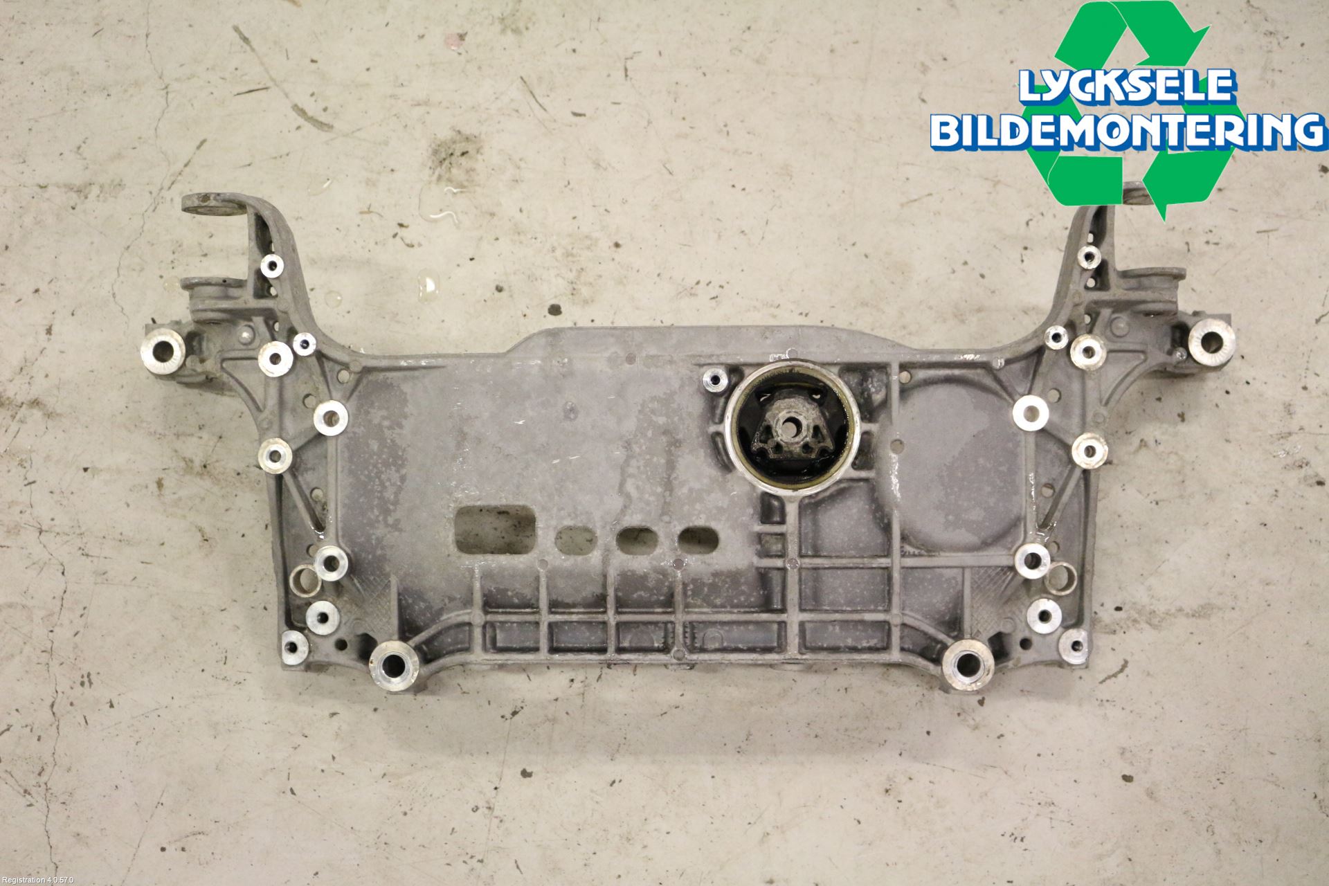 Audi Q3 8U 12-18 Motorbalk