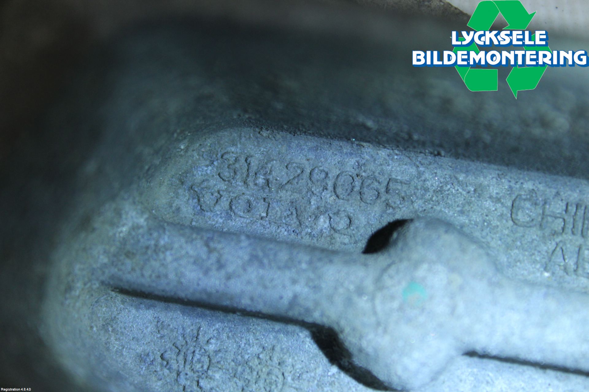 Volvo V90 17->> Bladfjäderhänke Bak